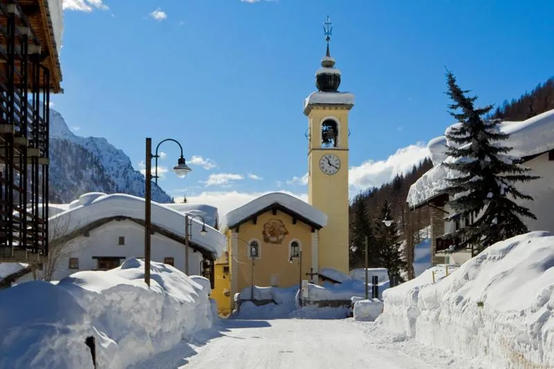 Winter in La Trinitè Monboso Hotel
