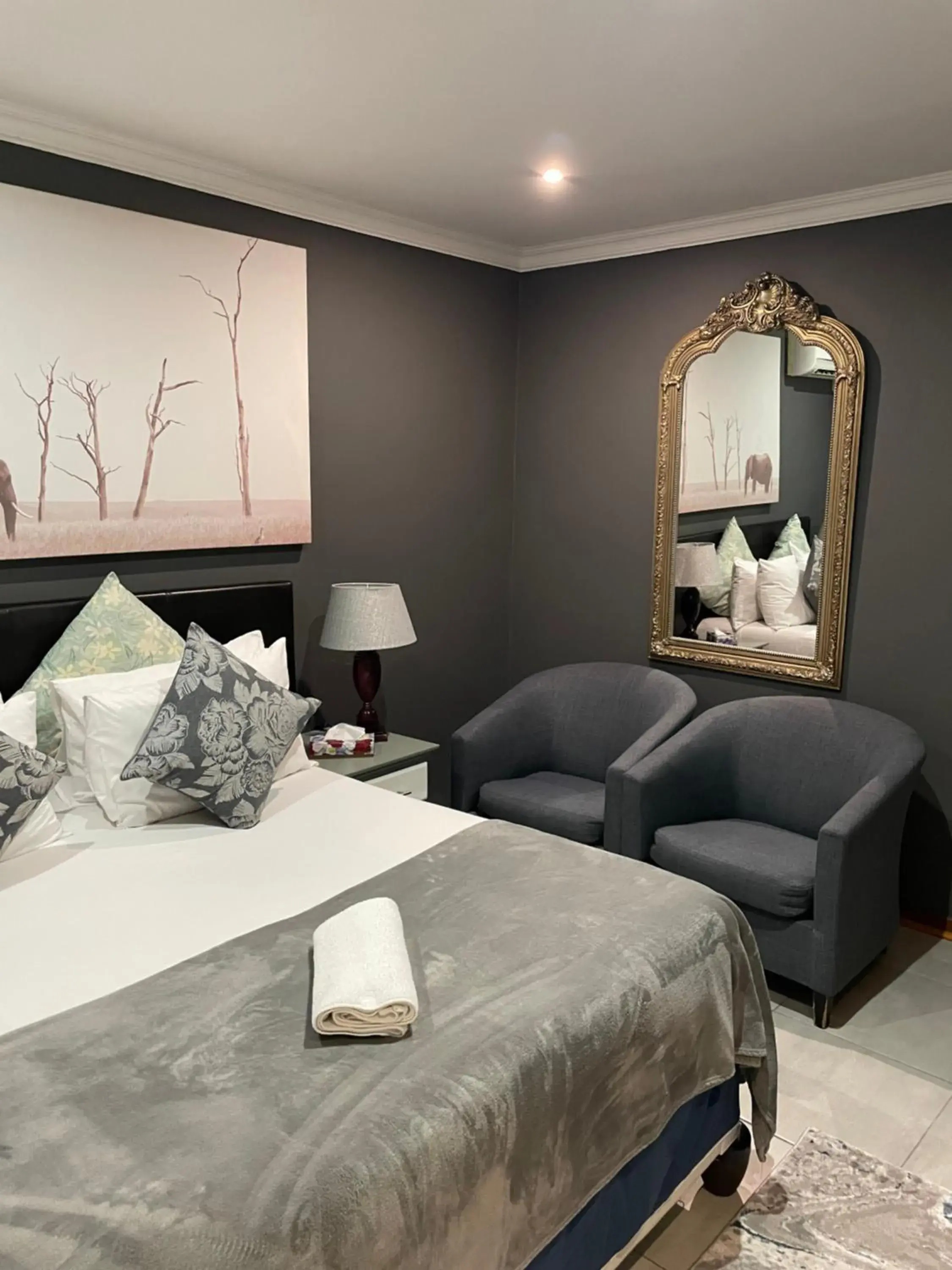 Bed in Marion Lodge Bed in Marion Lodge