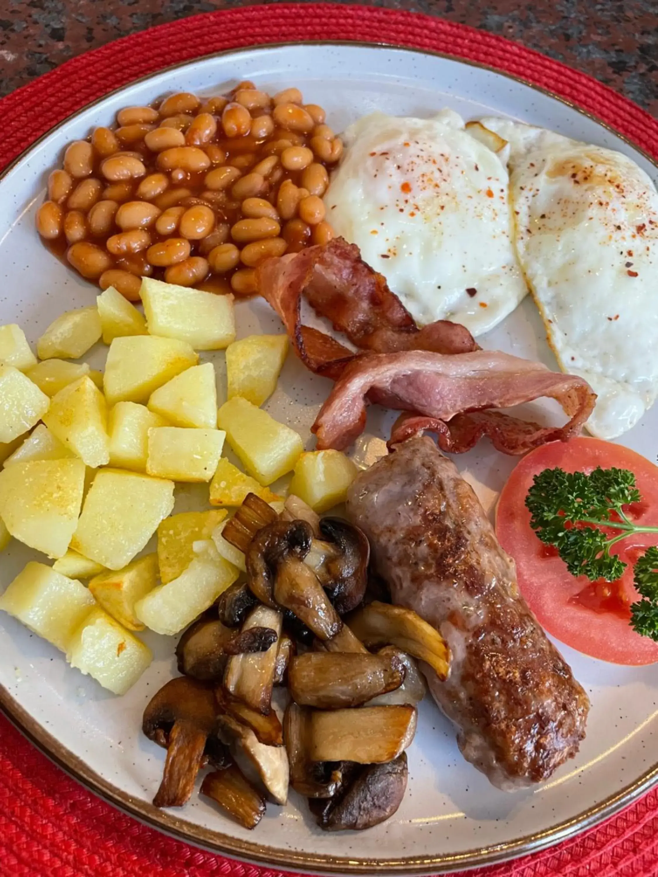 Food and drinks in Marion Lodge Food and drinks in Marion Lodge