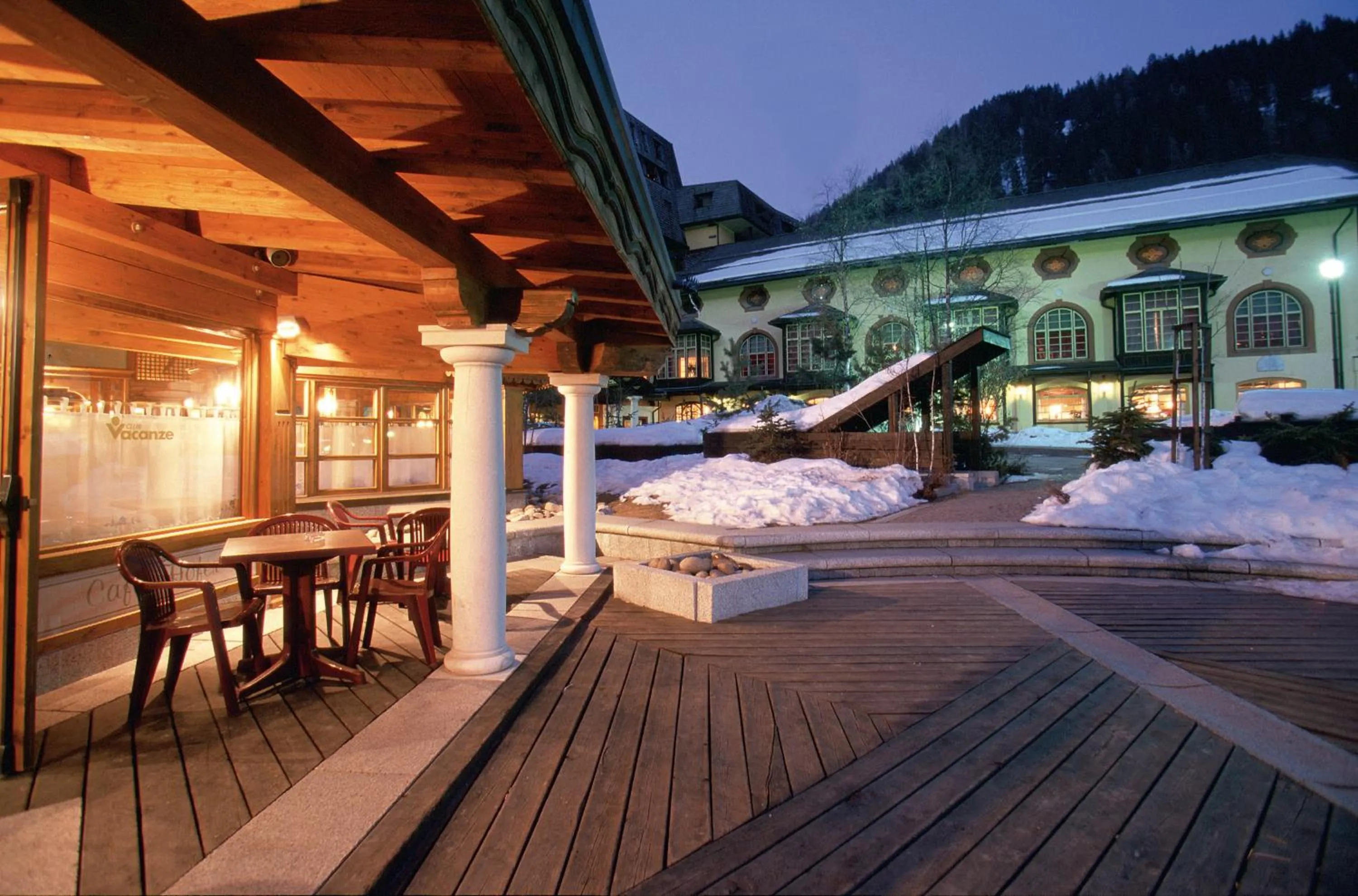 Facade/entrance in Hotel Club Relais Des Alpes