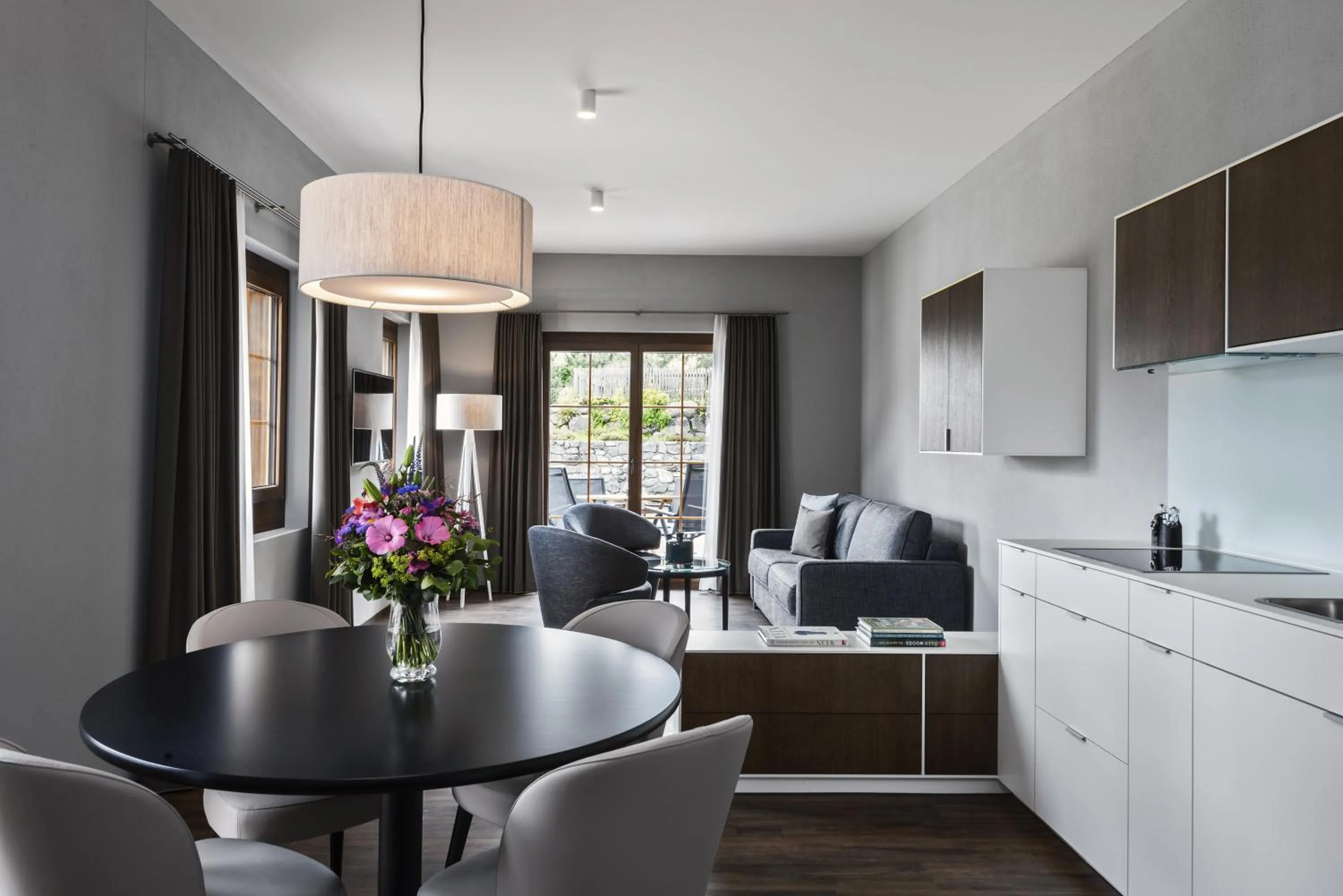 Photo of the whole room in Hotel Mischun