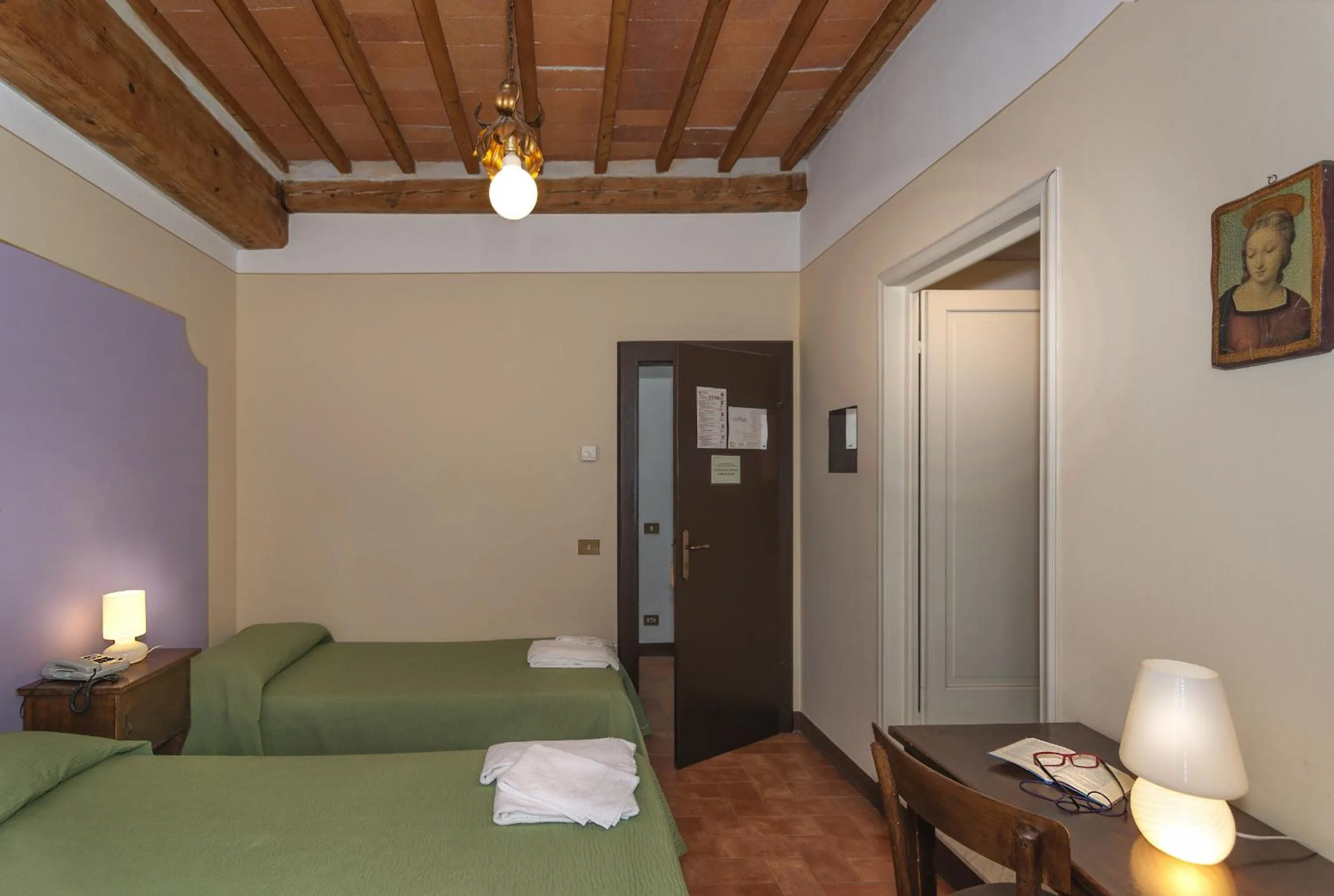 Bed in Casa Diocesana di Lucca