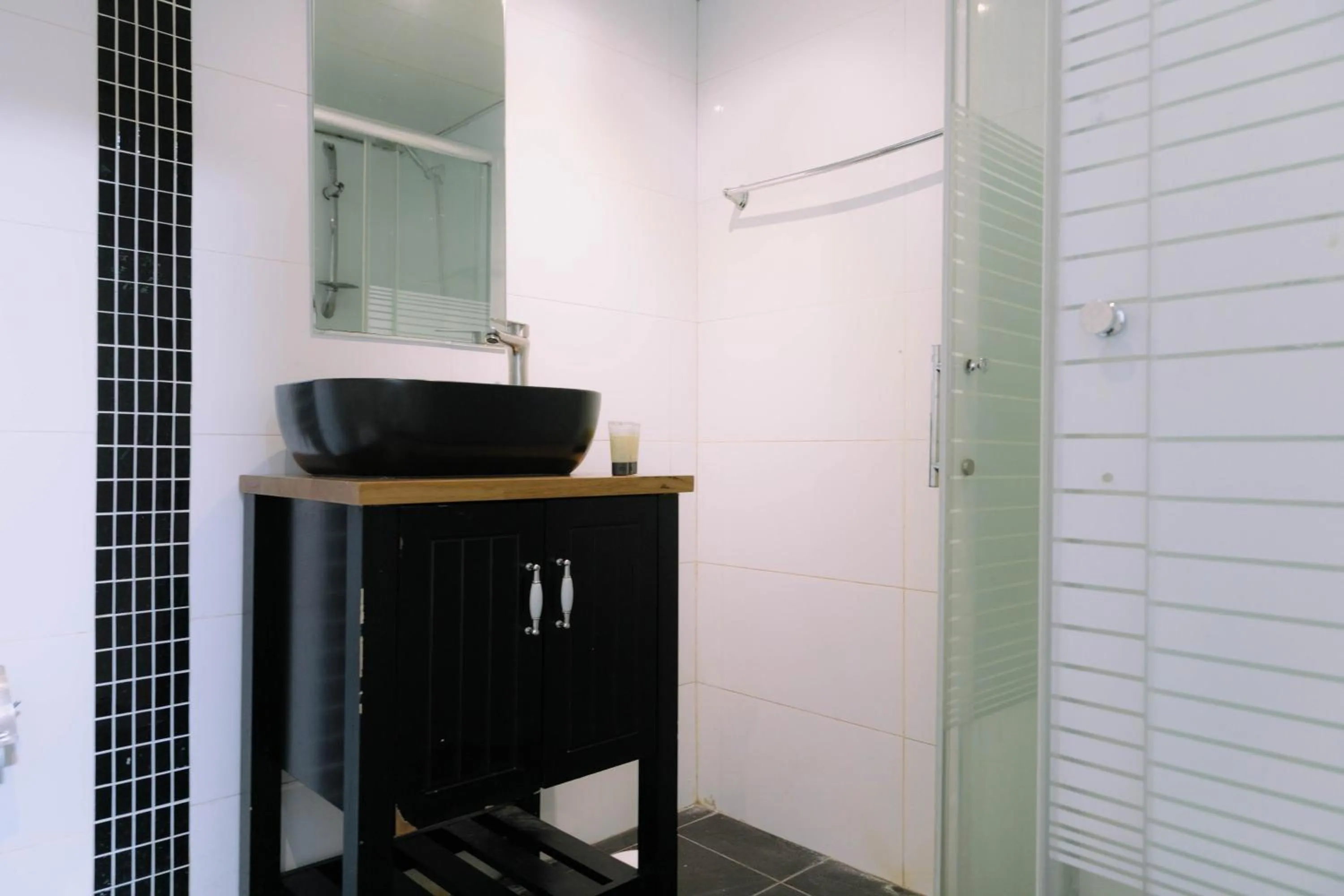 Rich apartments renovated & with modern design