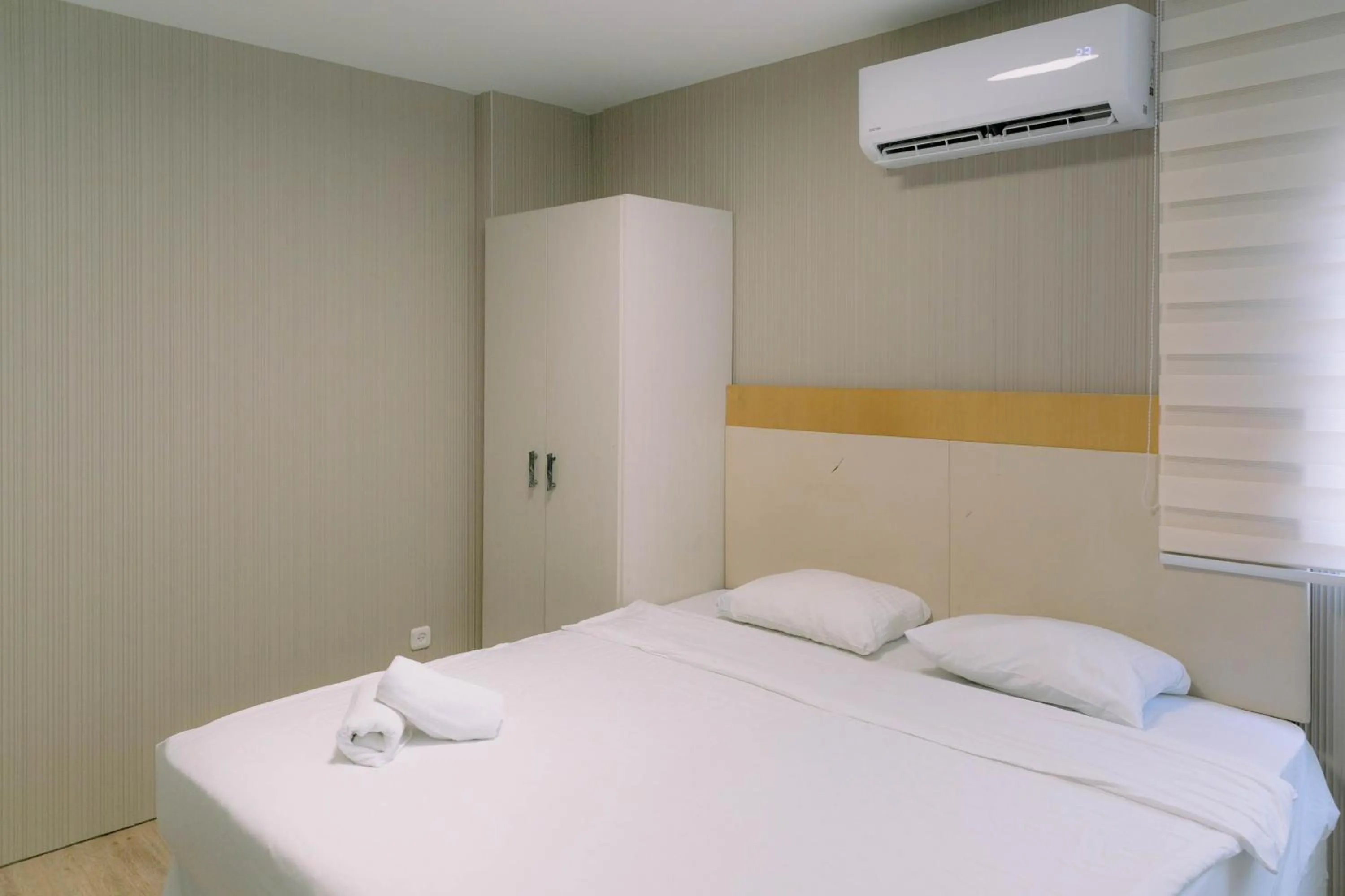 Bed in Rich apartments renovated & with modern design