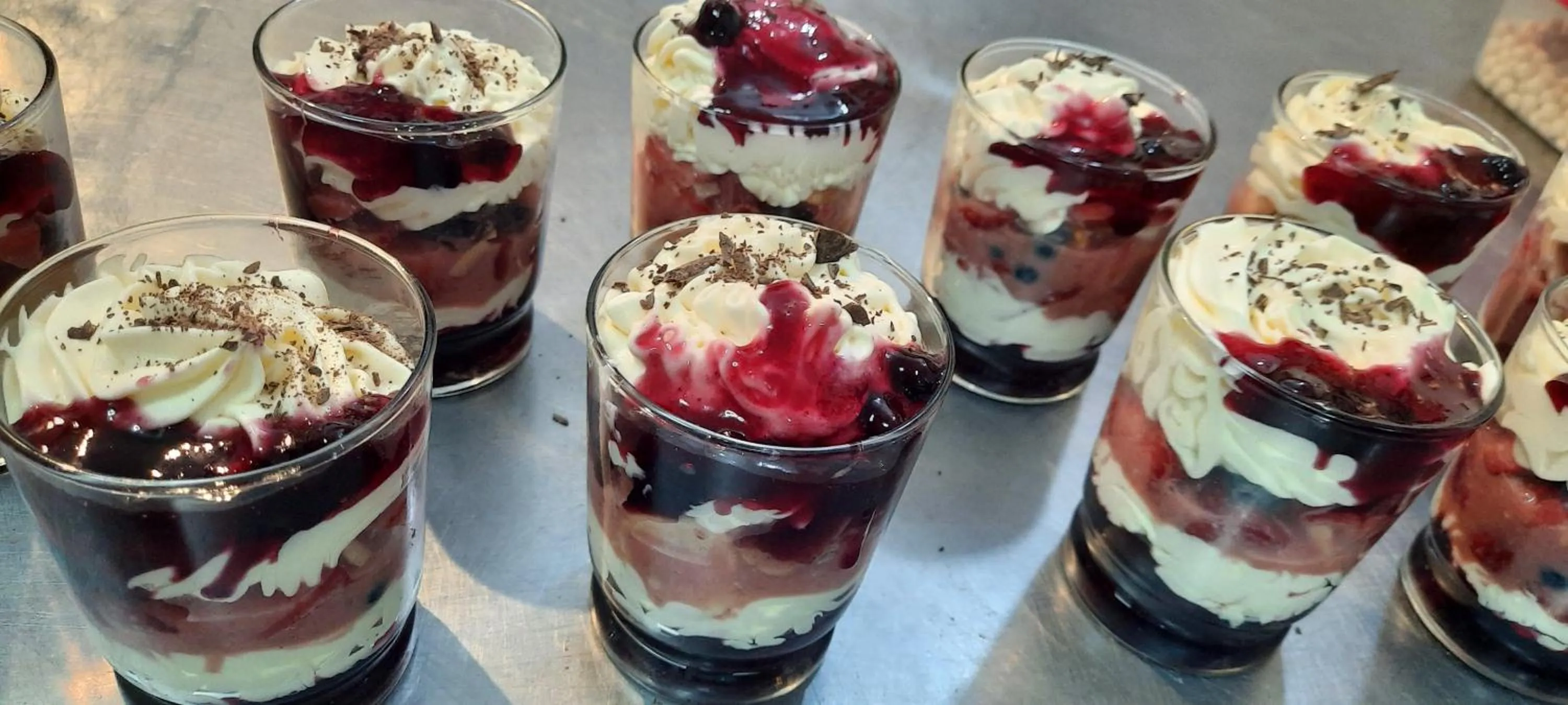 Restaurant/places to eat in Hosteria Lekun Lekun