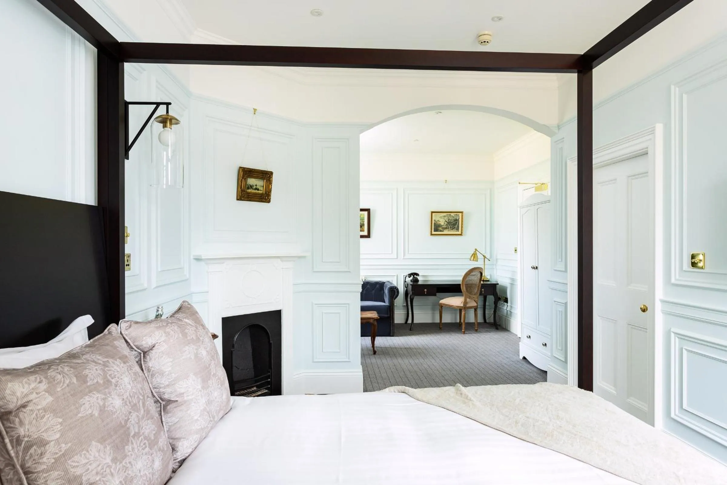 Photo of the whole room in Liss Ard Estate