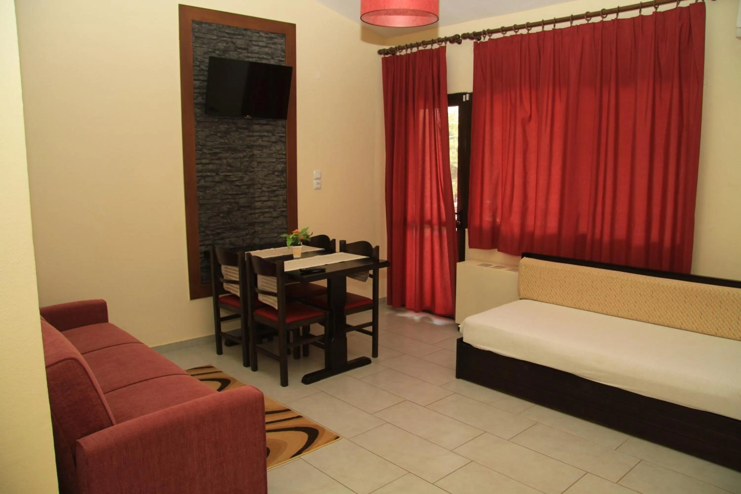 Dining area, Bed in Aphrodite