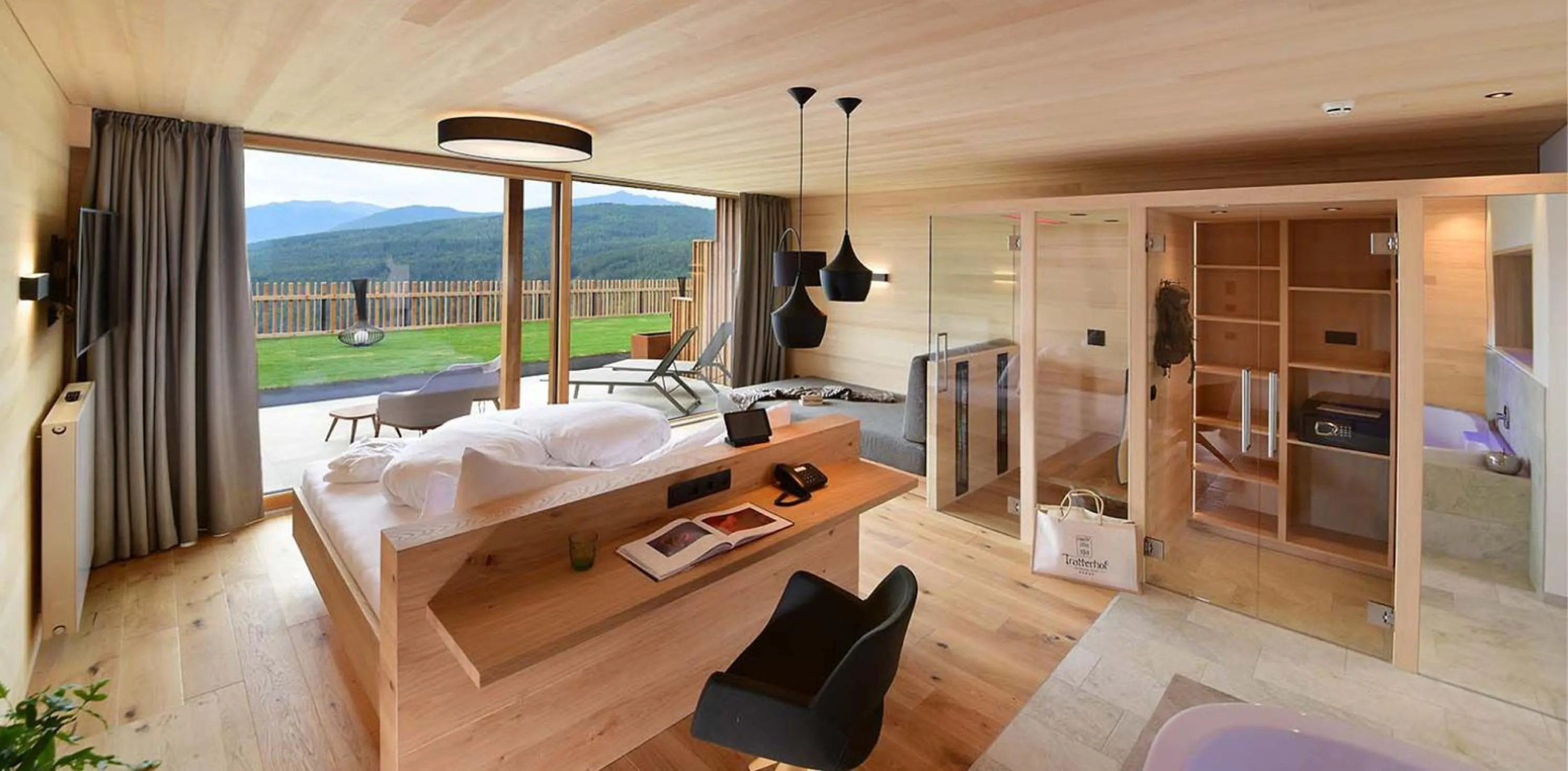 Photo of the whole room, Bed in Tratterhof Mountain Sky Hotel