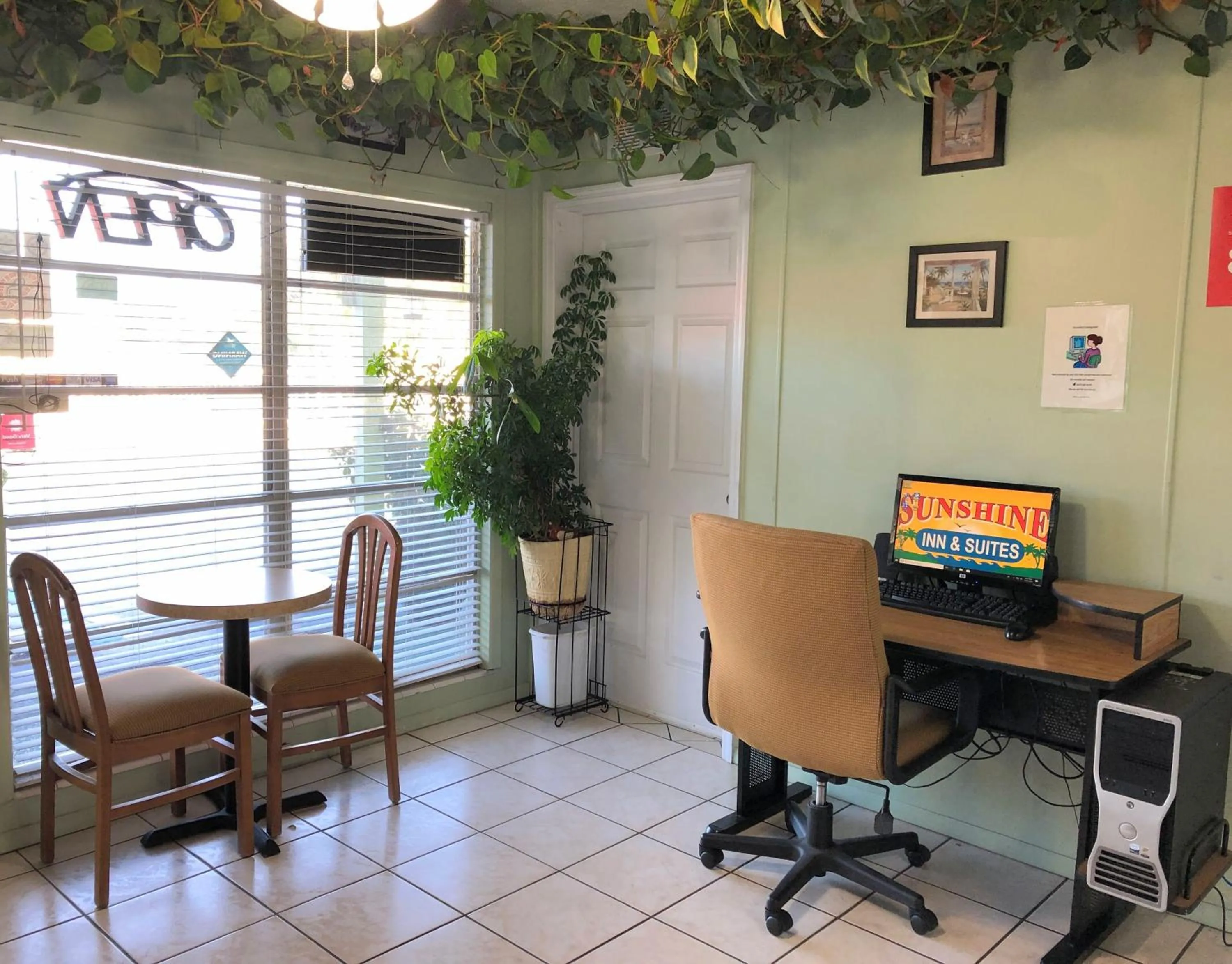 Business facilities in Sunshine Inn & Suites Venice, Florida