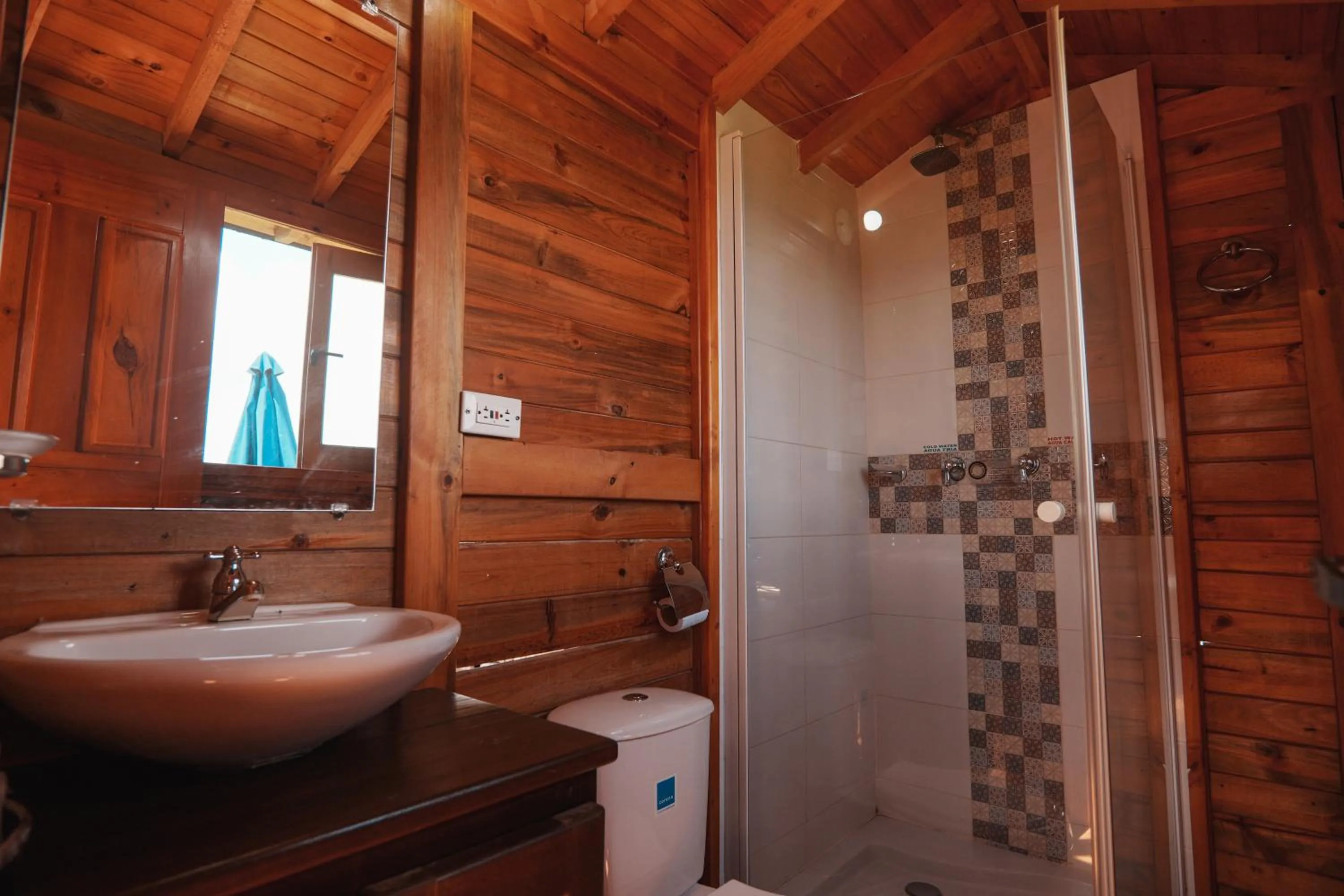 Shower in Hotel Finca Buenos Aires Barichara