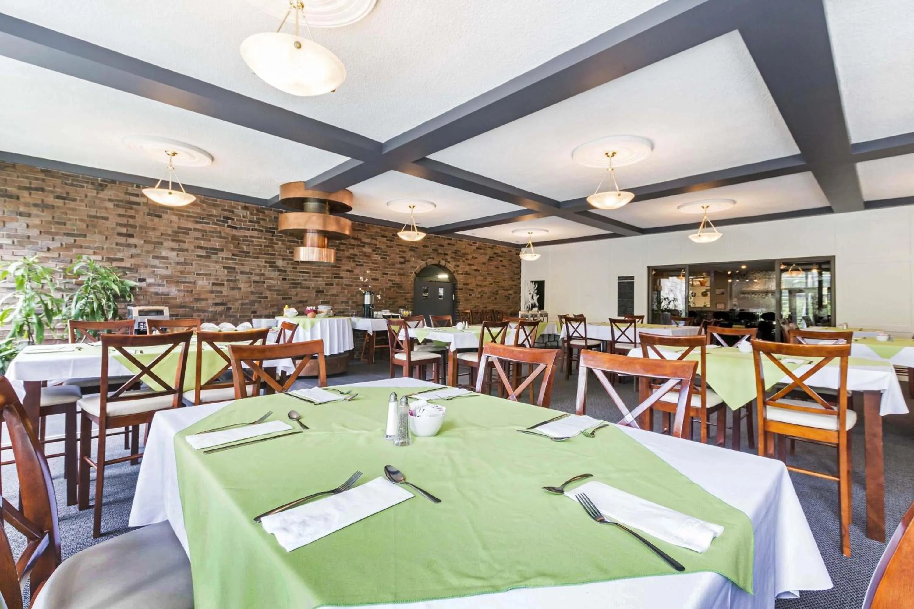 Breakfast in Travelodge by Wyndham Trois-Rivieres