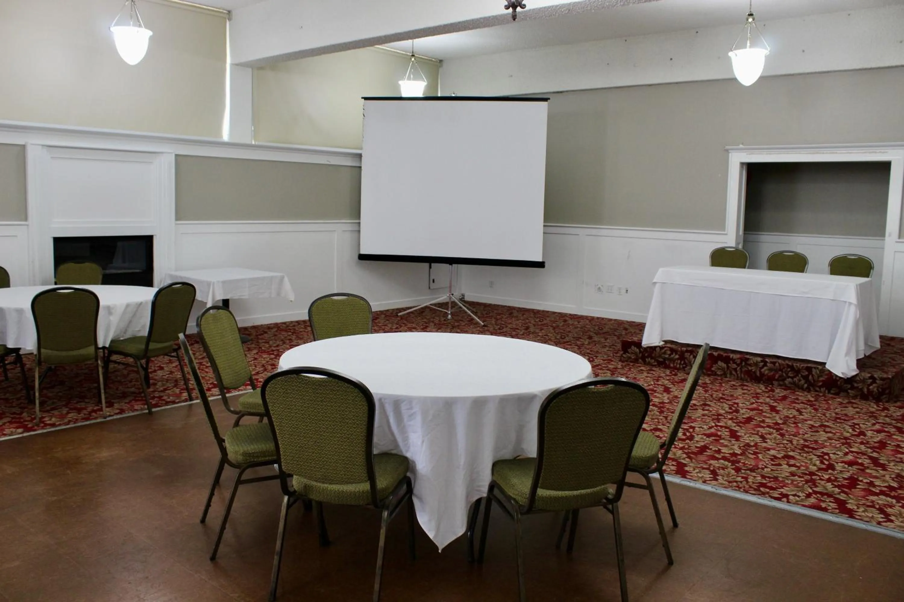 Meeting/conference room in Travelodge by Wyndham Trois-Rivieres
