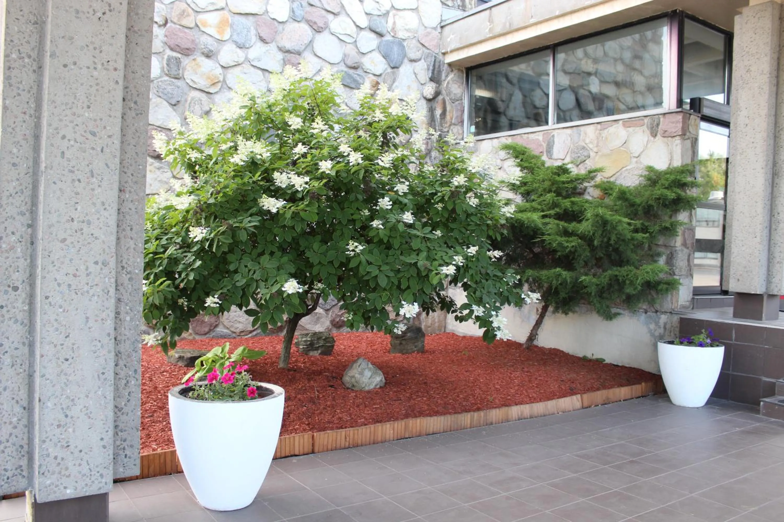 Facade/entrance in Travelodge by Wyndham Trois-Rivieres