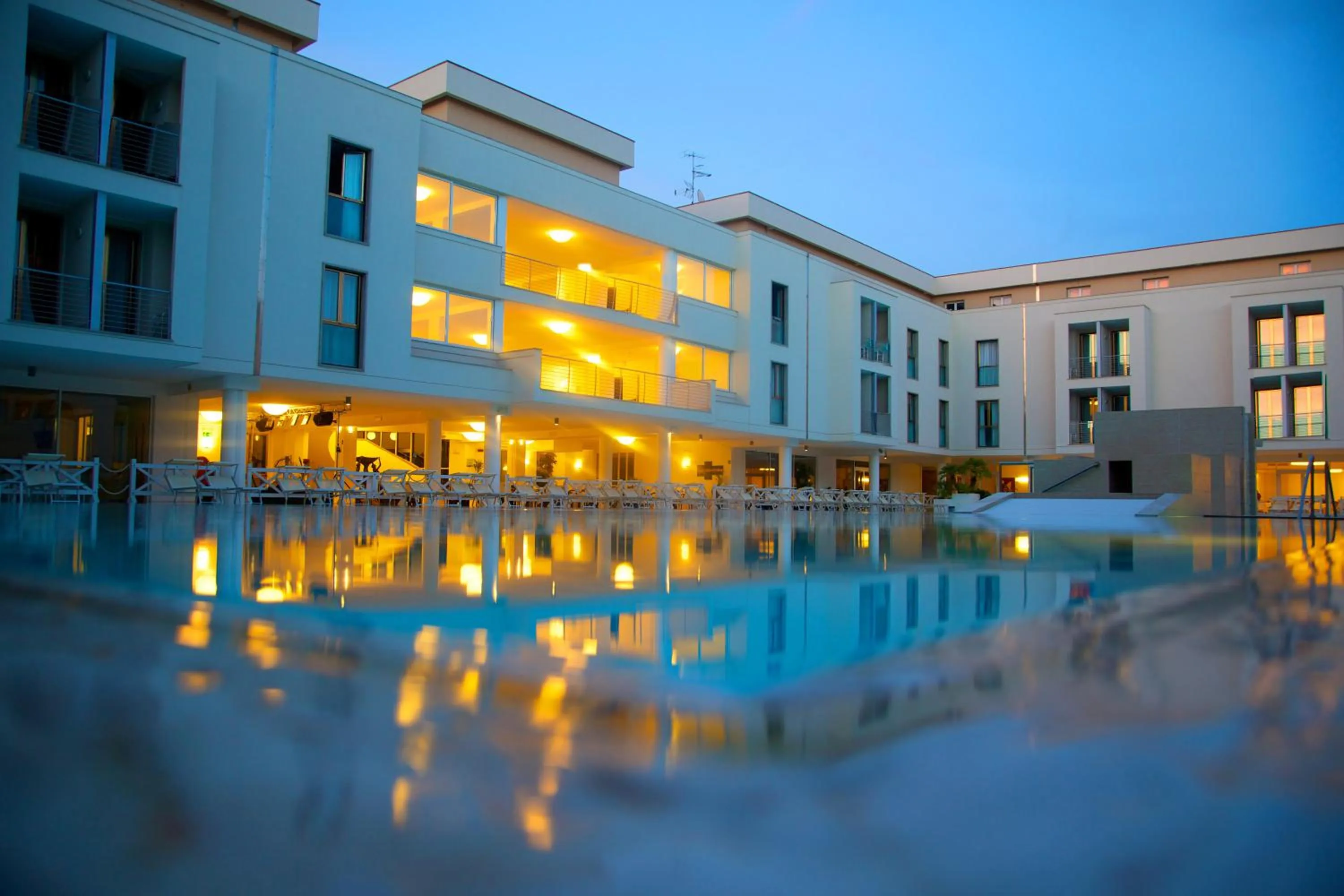 Swimming pool in Hotel Terme Marine Leopoldo II TERME & SPA