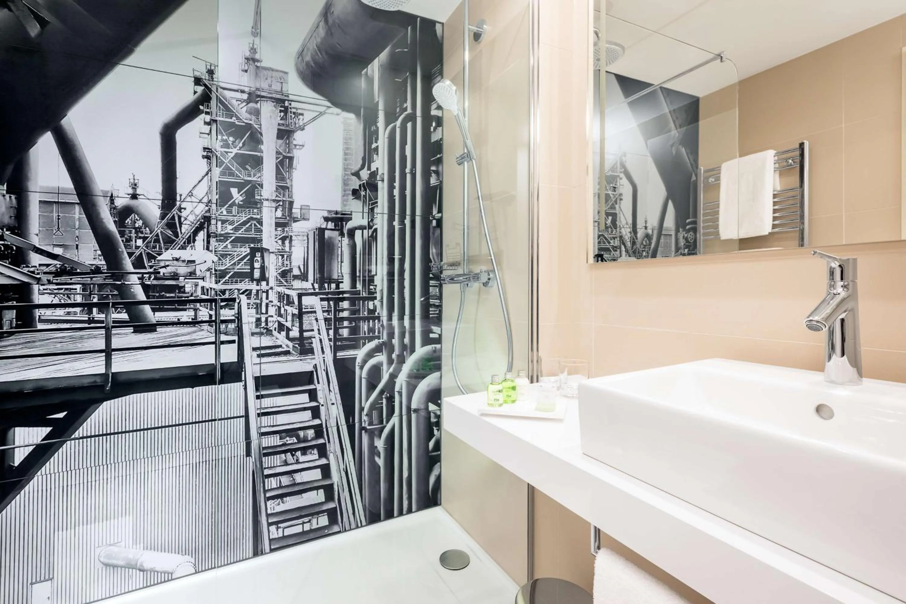 Bathroom in NH Essen