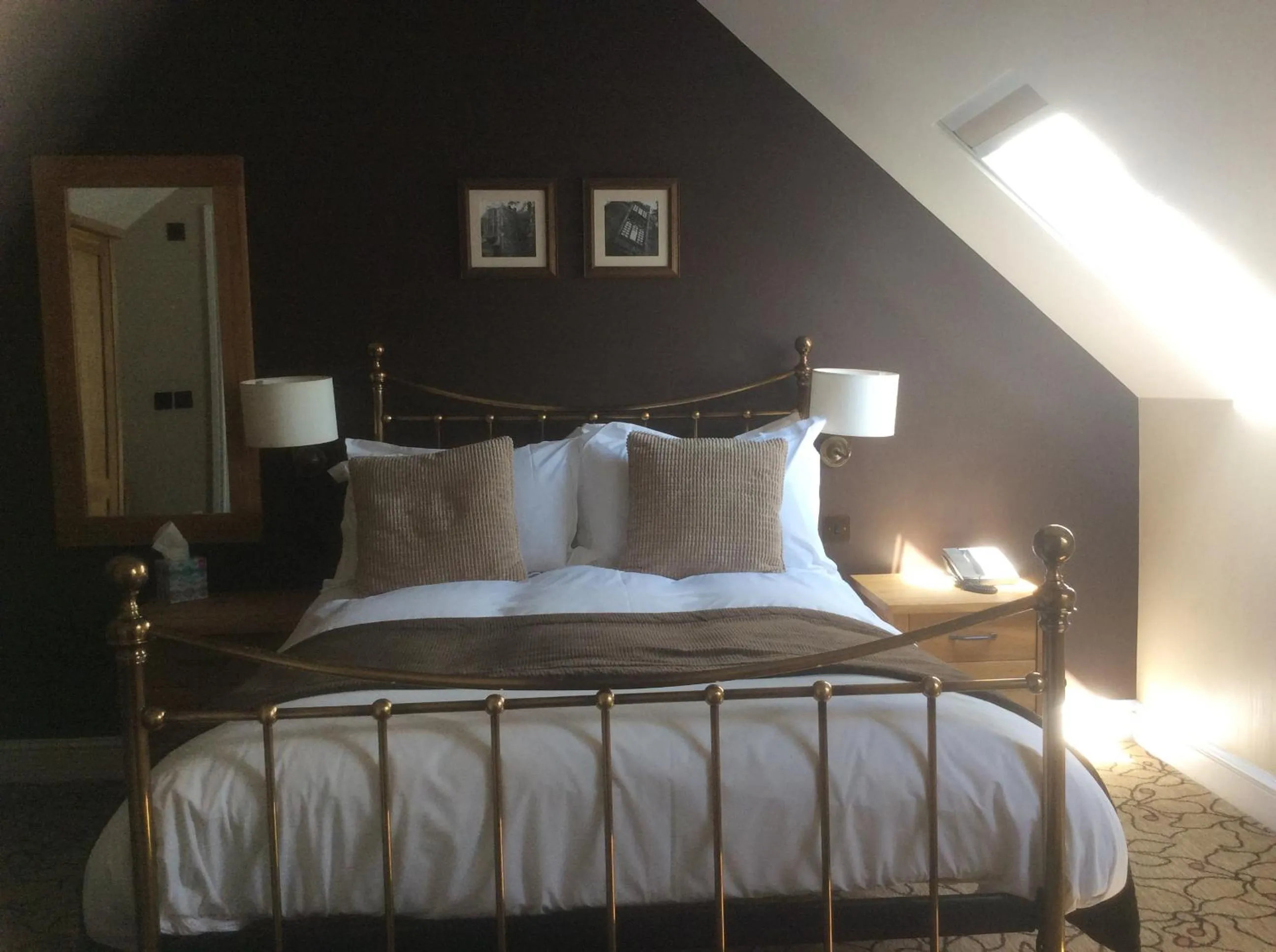 Bed in The New Inn