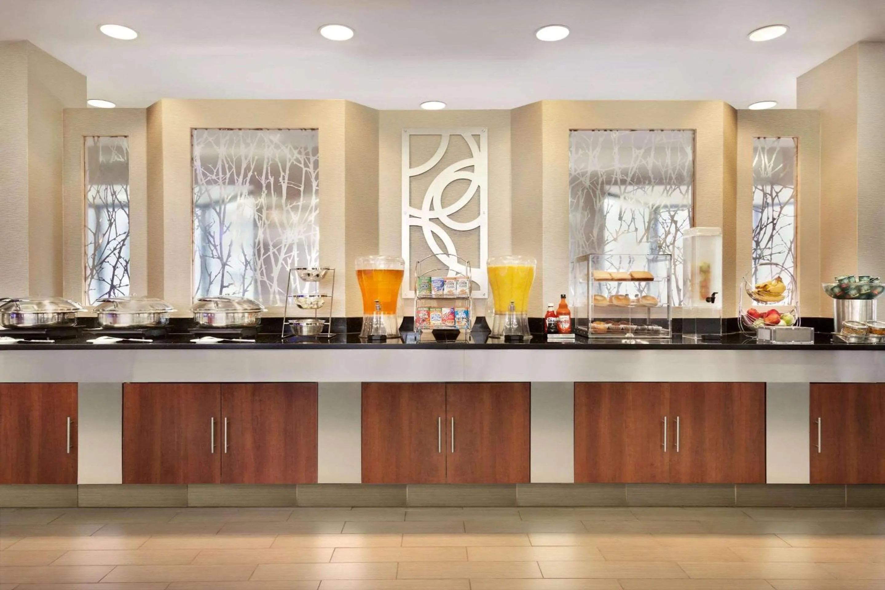 Breakfast in Radisson Akron-Fairlawn Copley