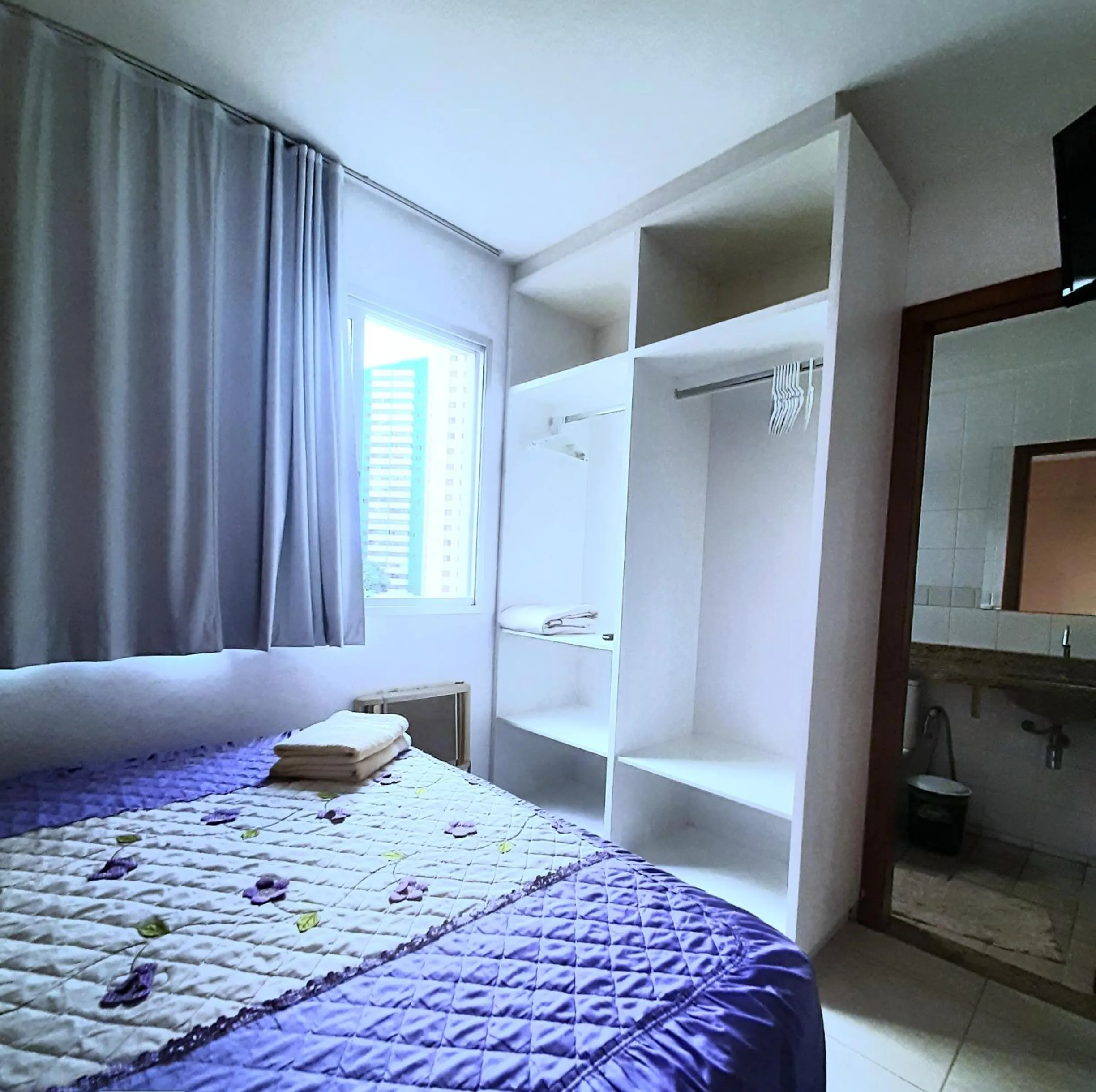 Bed in Flats for you Bueno