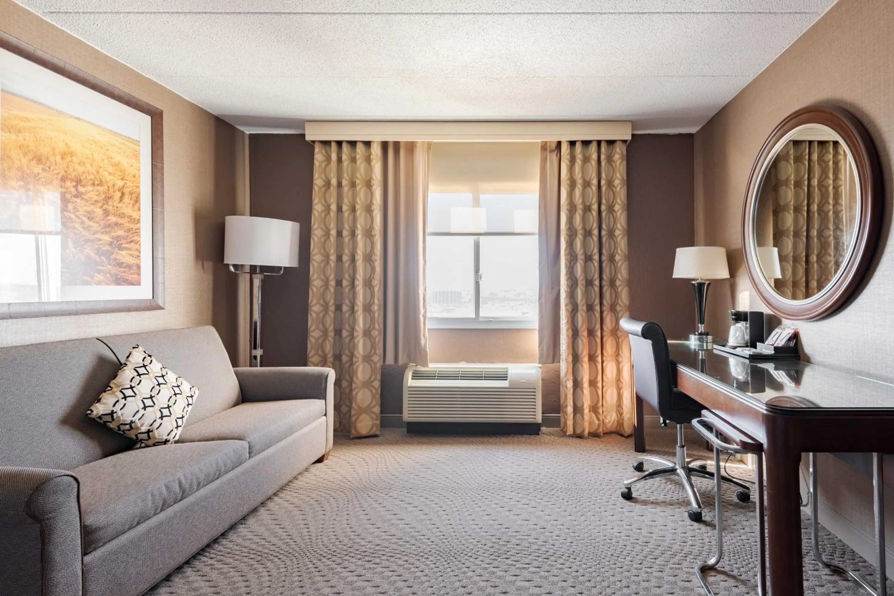 Photo of the whole room in Wyndham Omaha Hotel - West Dodge