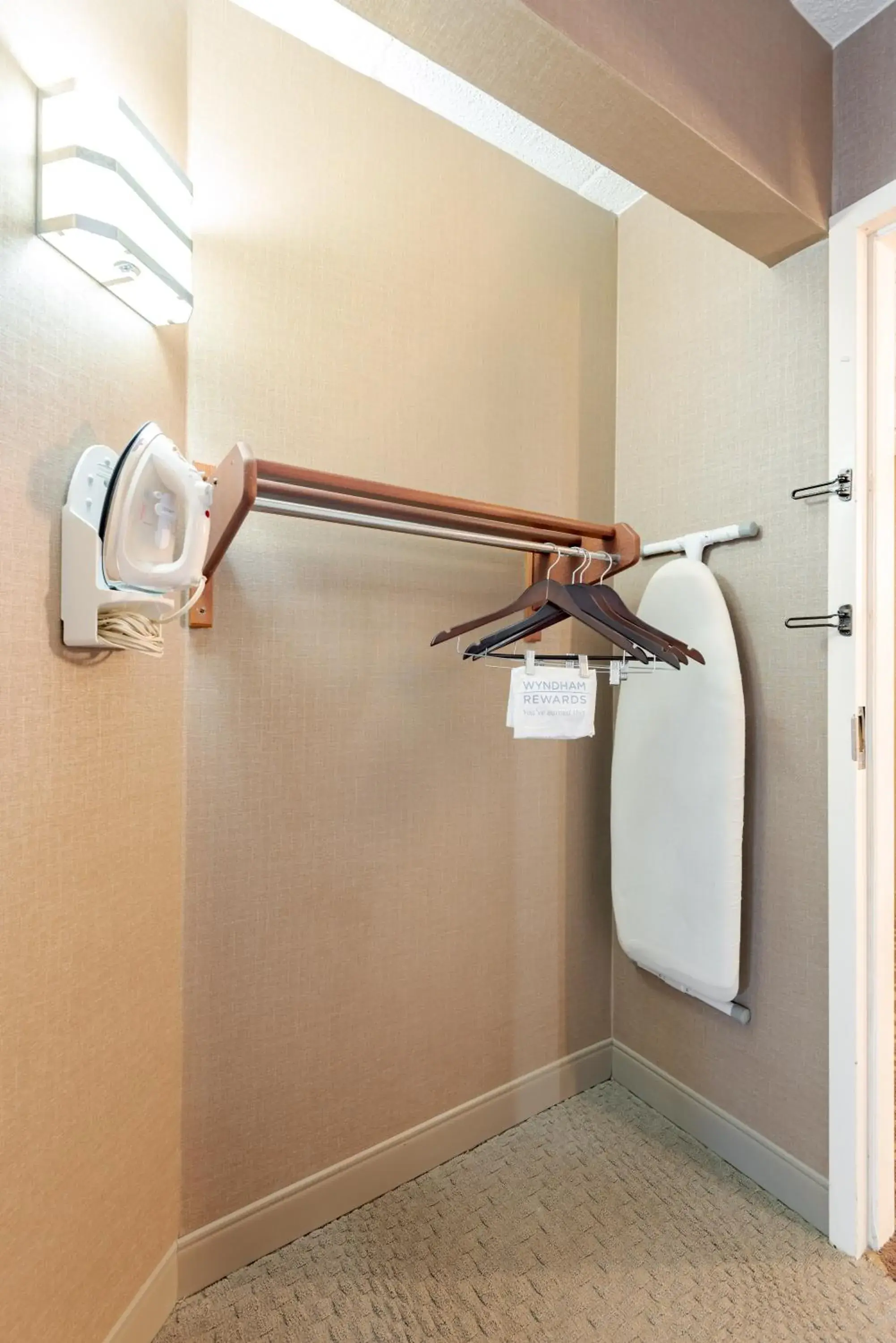 Bedroom in Wyndham Omaha Hotel - West Dodge Bedroom in Wyndham Omaha Hotel - West Dodge