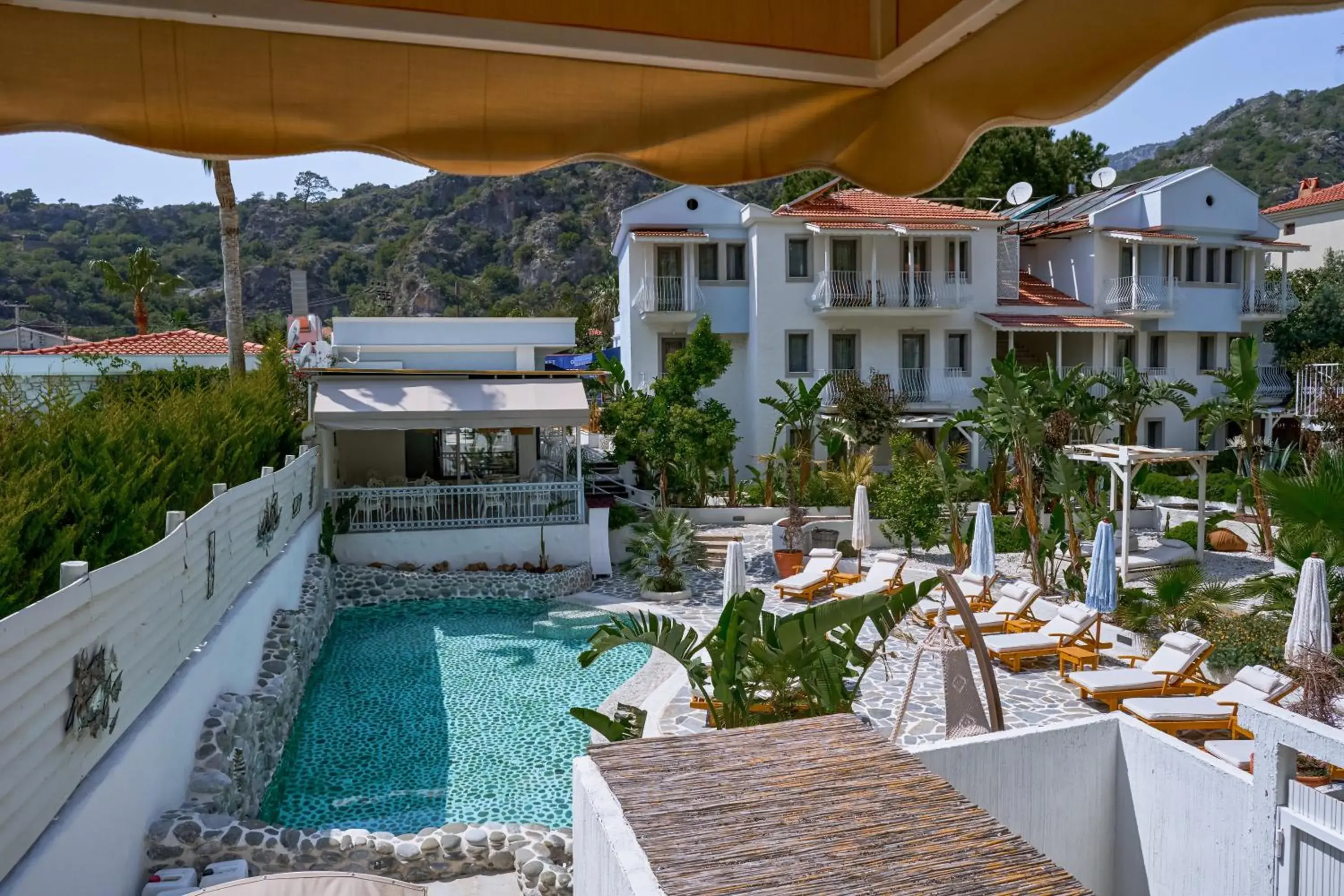 Property building in Salonika Suites Property building in Salonika Suites