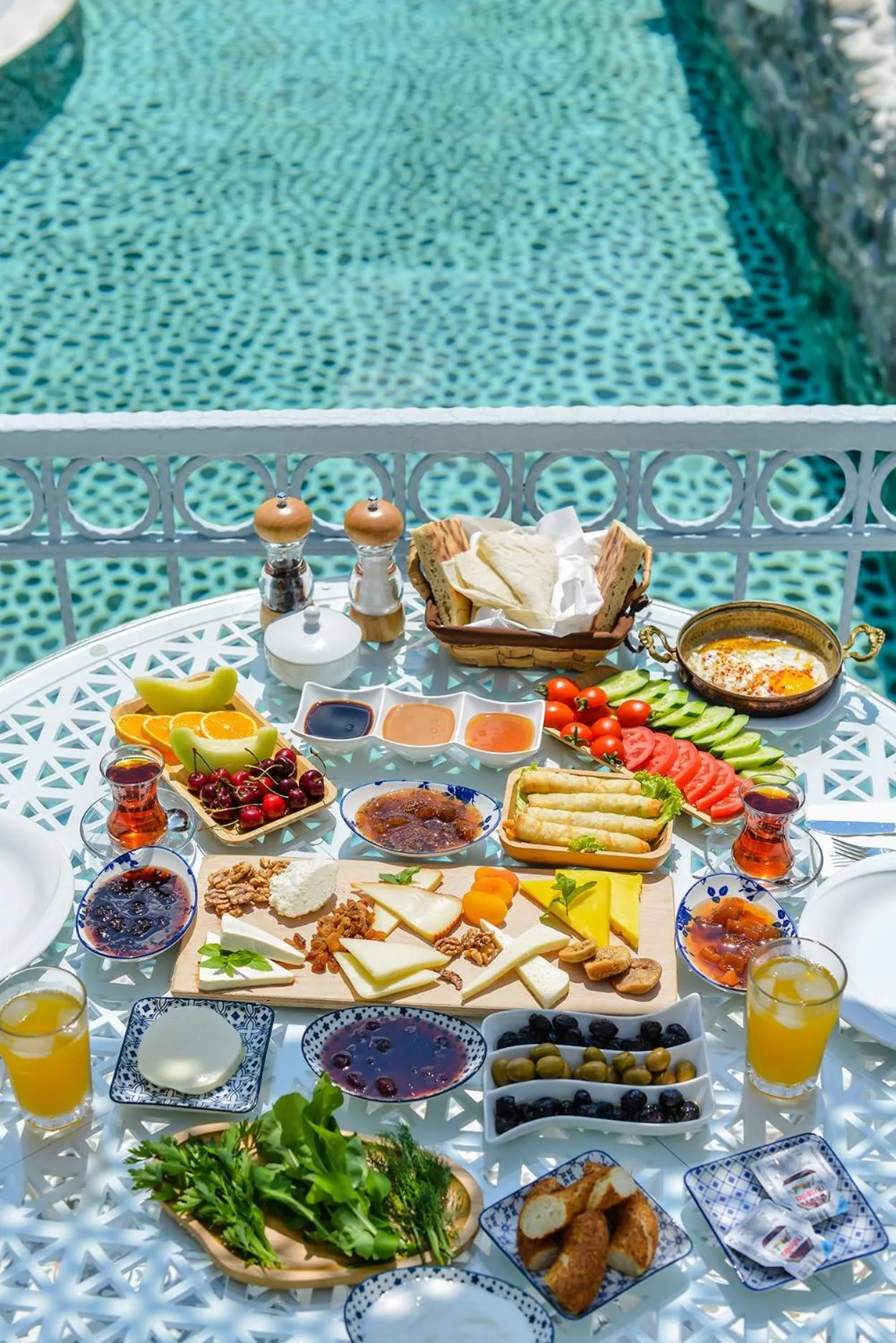 Breakfast in Salonika Suites