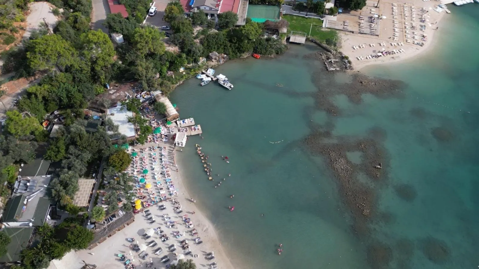 Beach in Salonika Suites