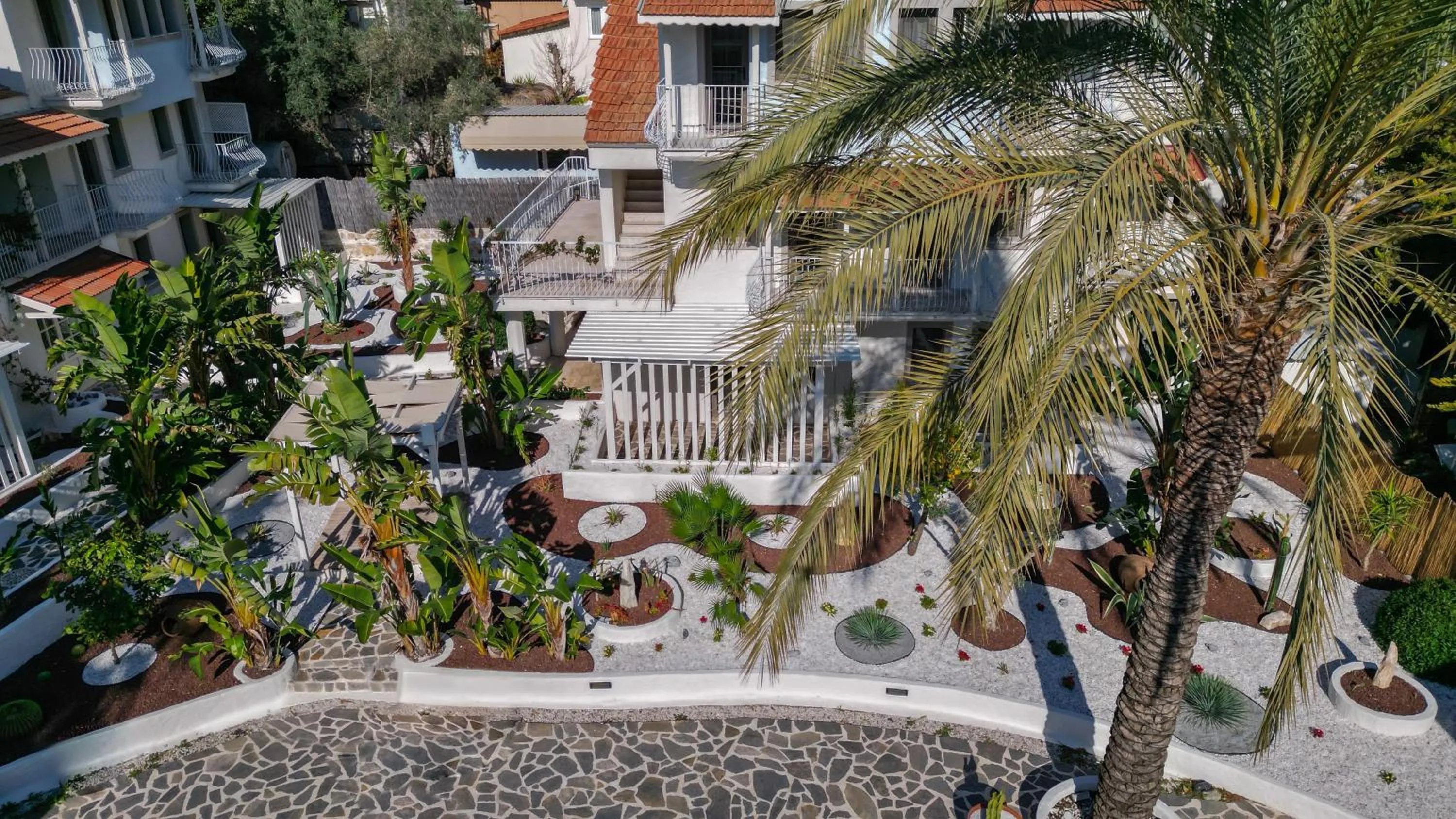 Garden in Salonika Suites