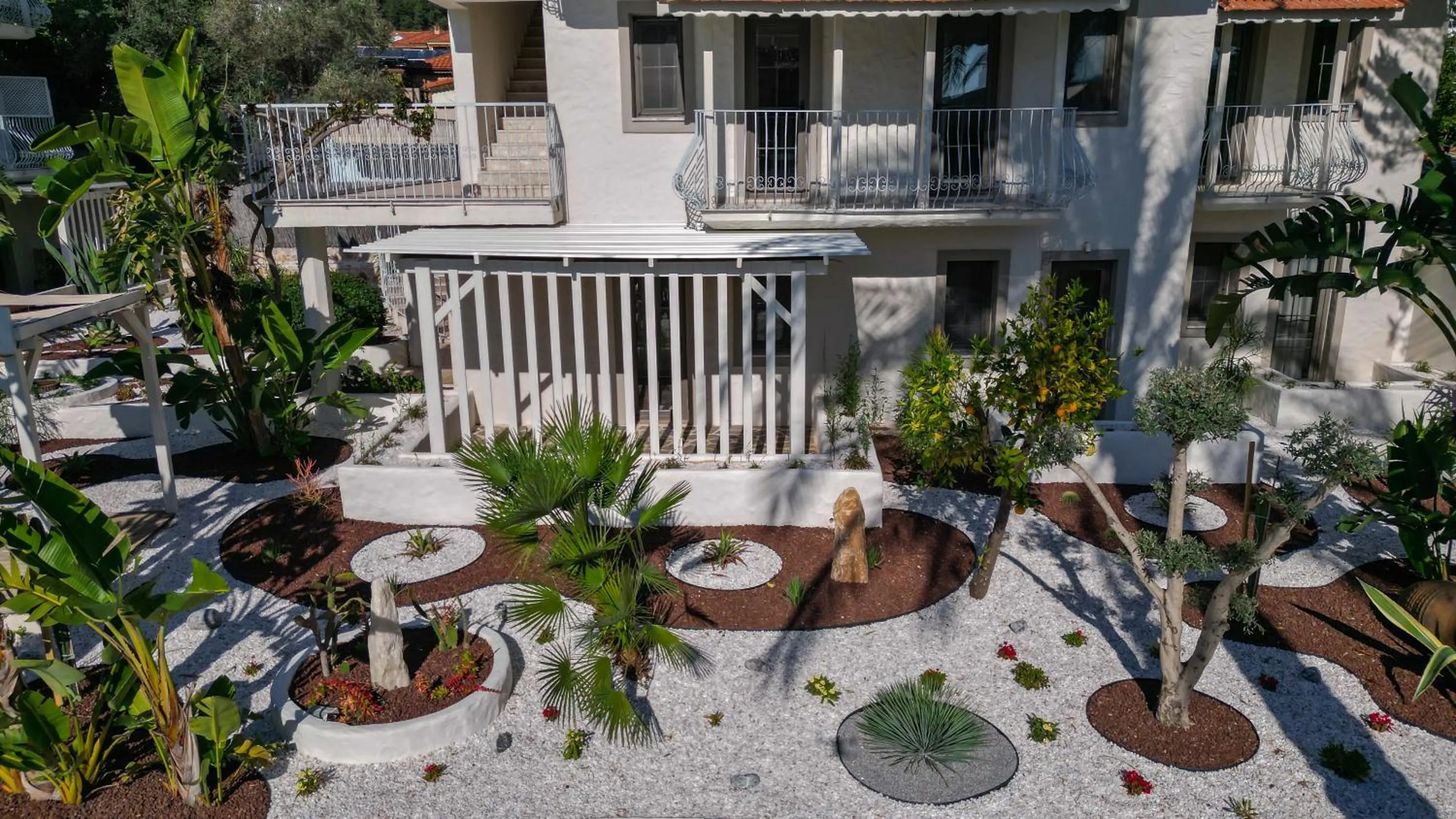 Garden in Salonika Suites