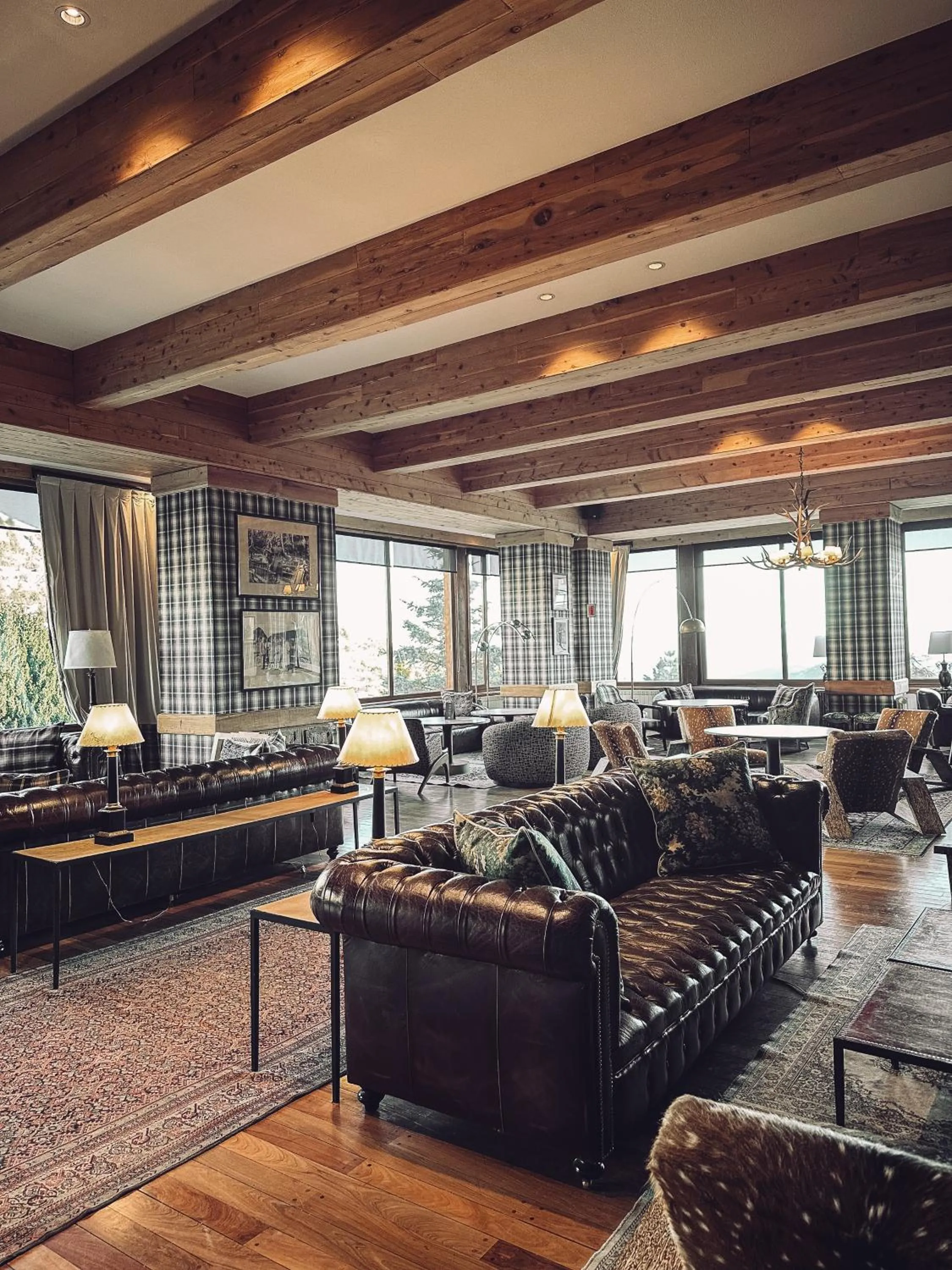 Lounge or bar in Hotel Catedral Patagonia Ski & Wellness