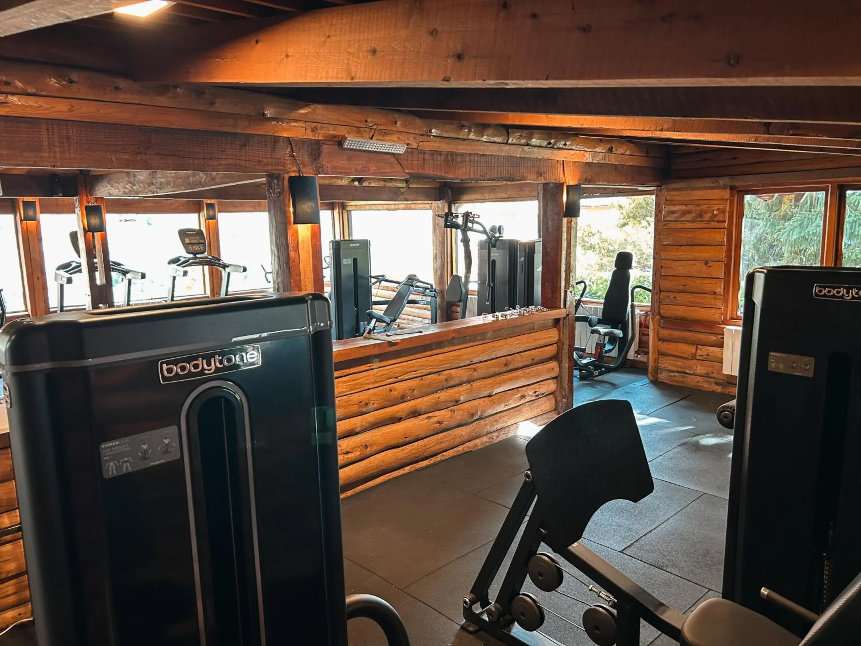 Fitness centre/facilities in Hotel Catedral Patagonia Ski & Wellness Fitness centre/facilities in Hotel Catedral Patagonia Ski & Wellness