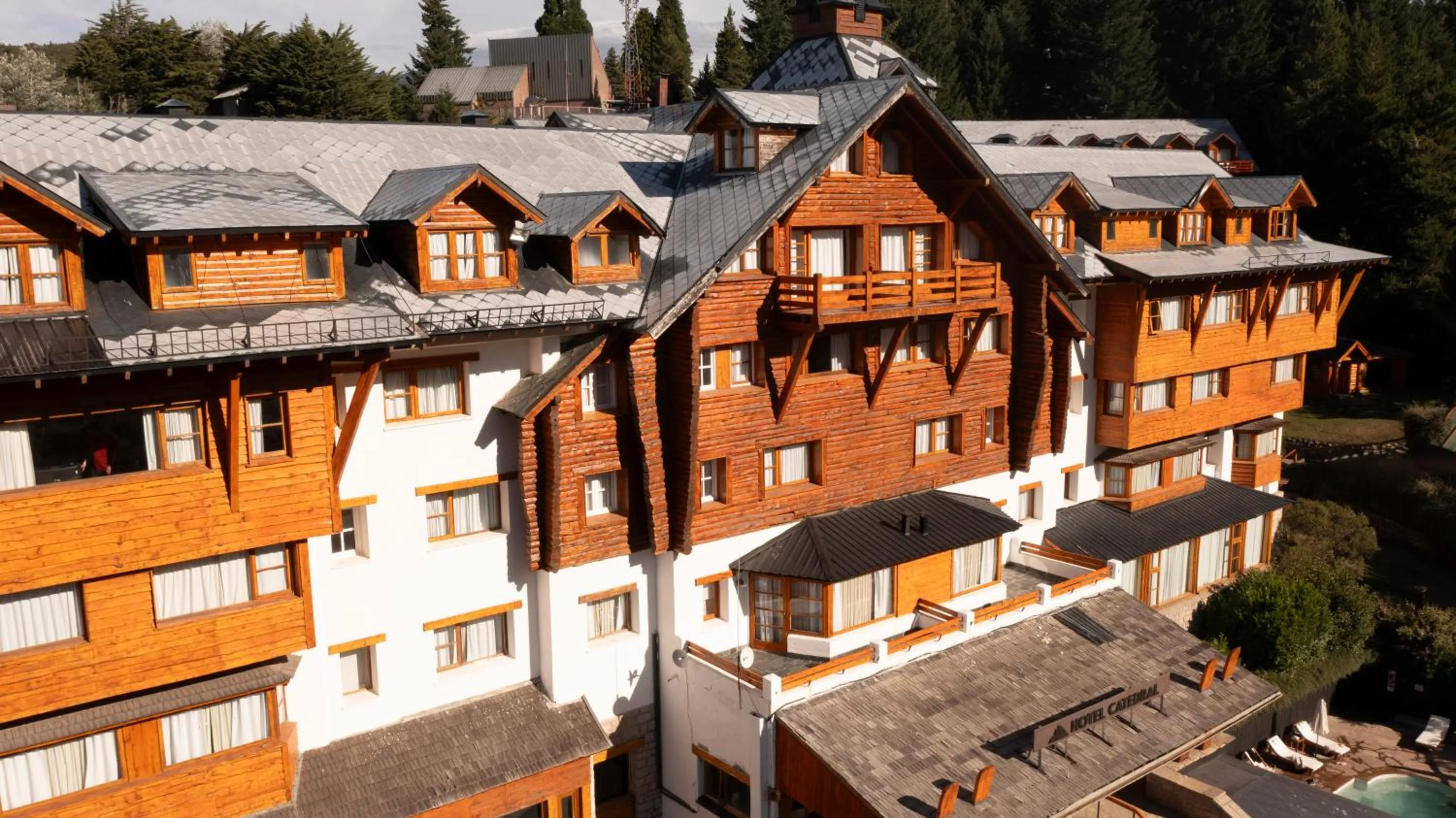 Property building in Hotel Catedral Patagonia Ski & Wellness