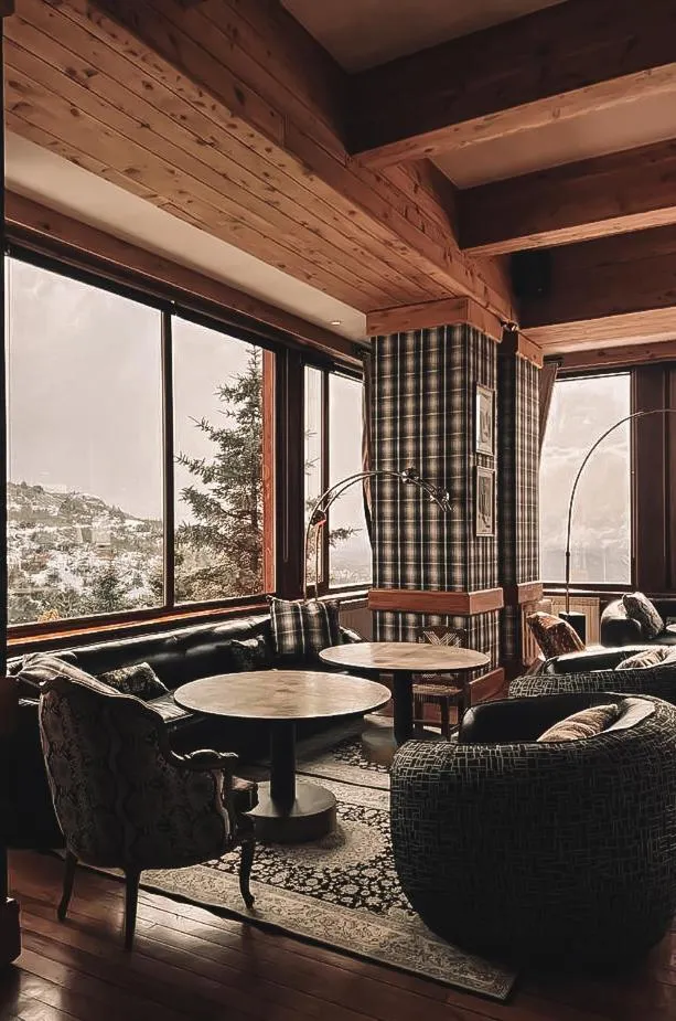 Lounge or bar in Hotel Catedral Patagonia Ski & Wellness