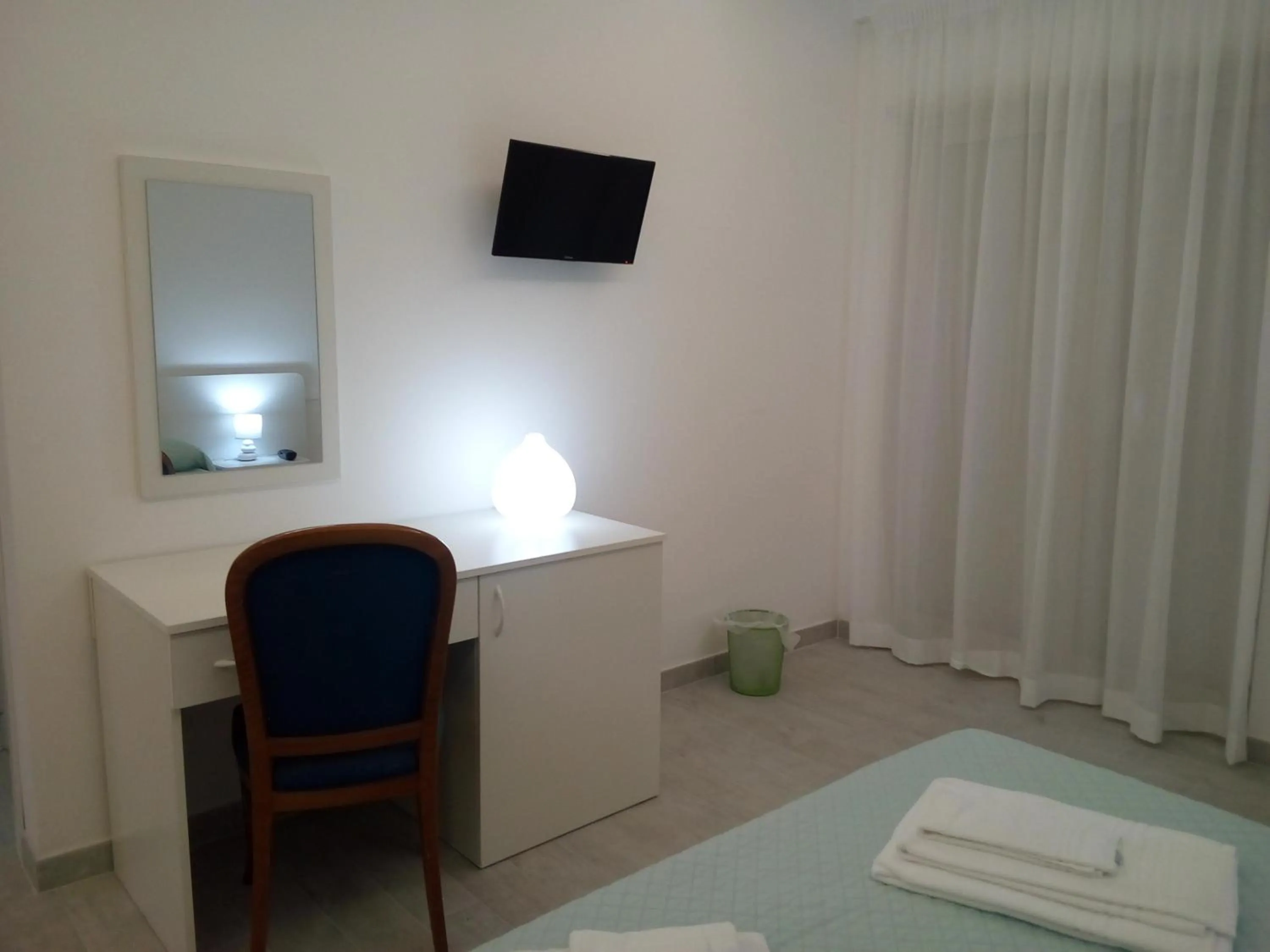 TV and multimedia, Bed in Al Saliceto Hotel