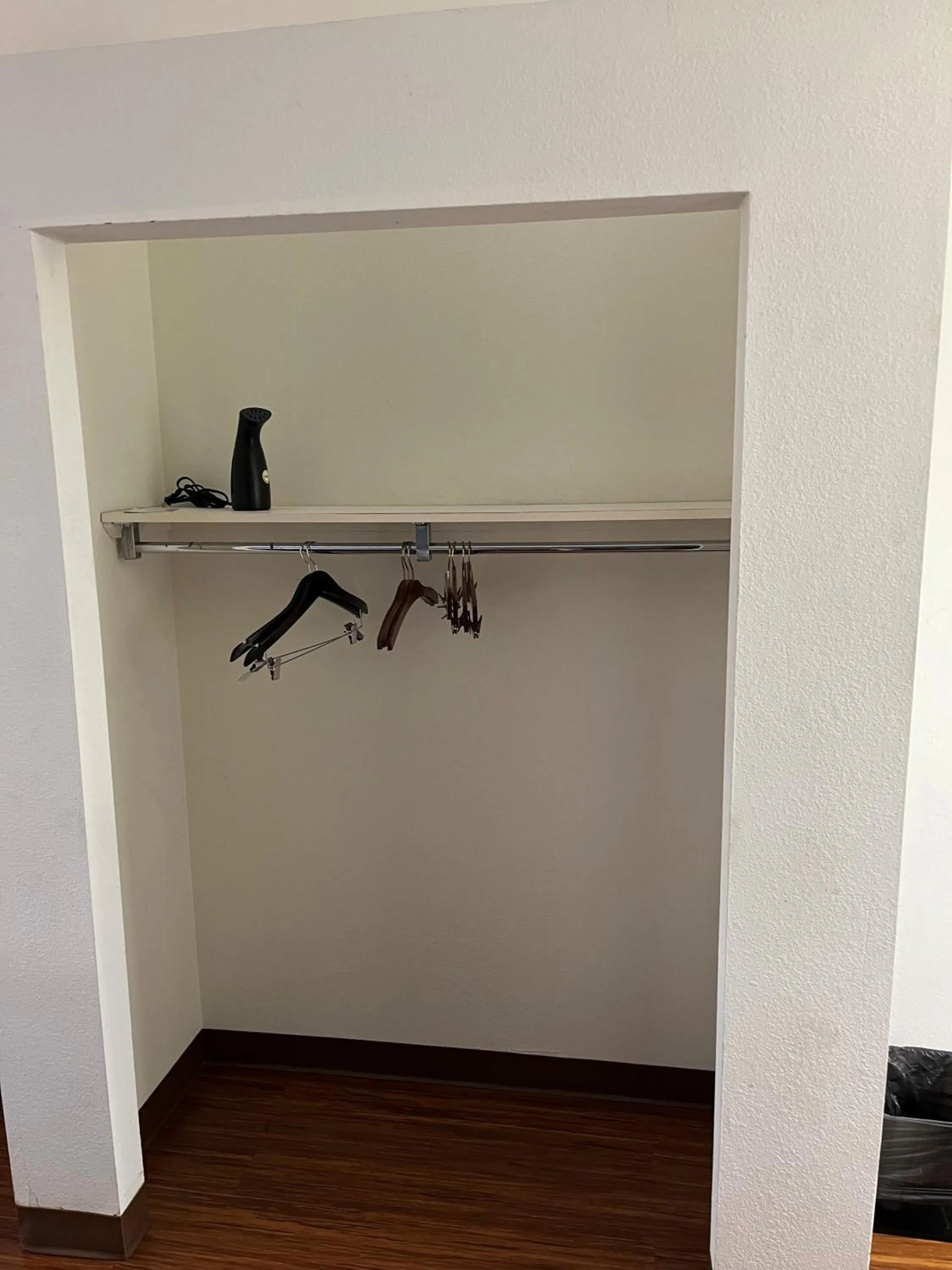 wardrobe in Orange County National Golf Center and Lodge