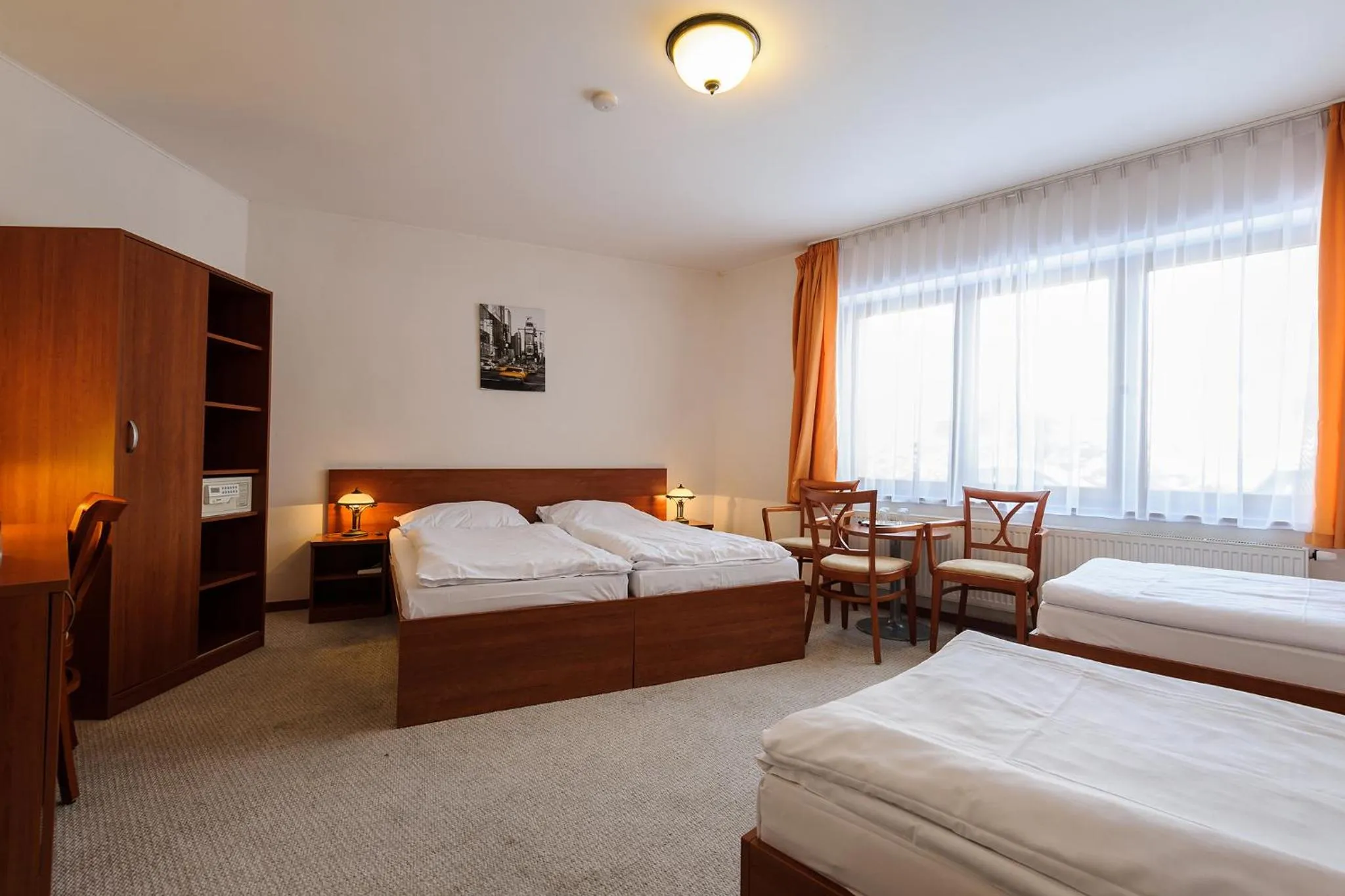 TV and multimedia, Bed in Alexis