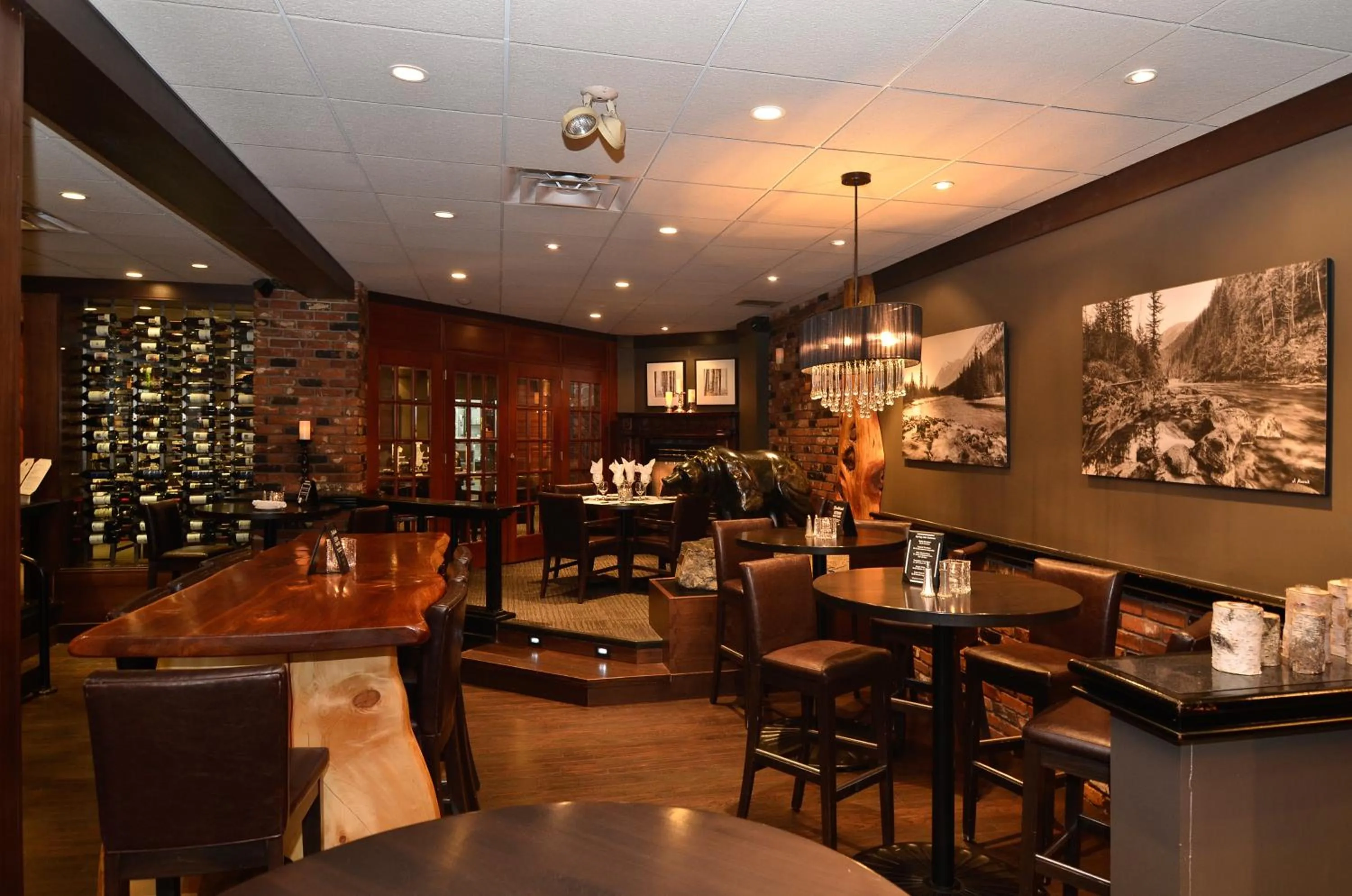 Restaurant/places to eat in Regent Hotel Revelstoke