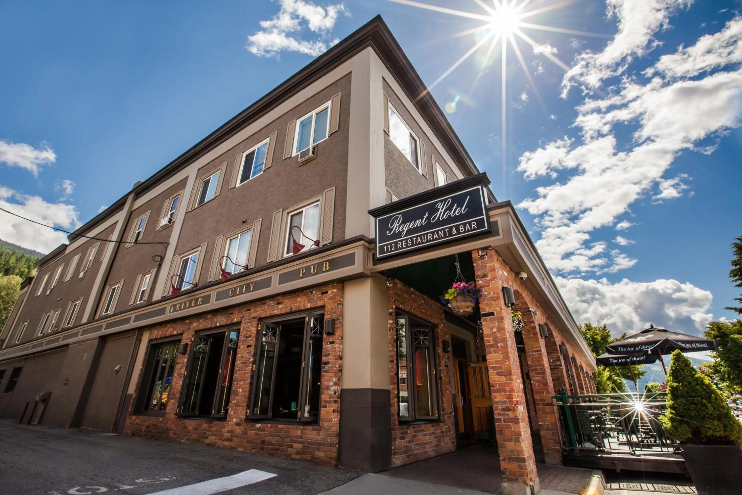 Property building in Regent Hotel Revelstoke