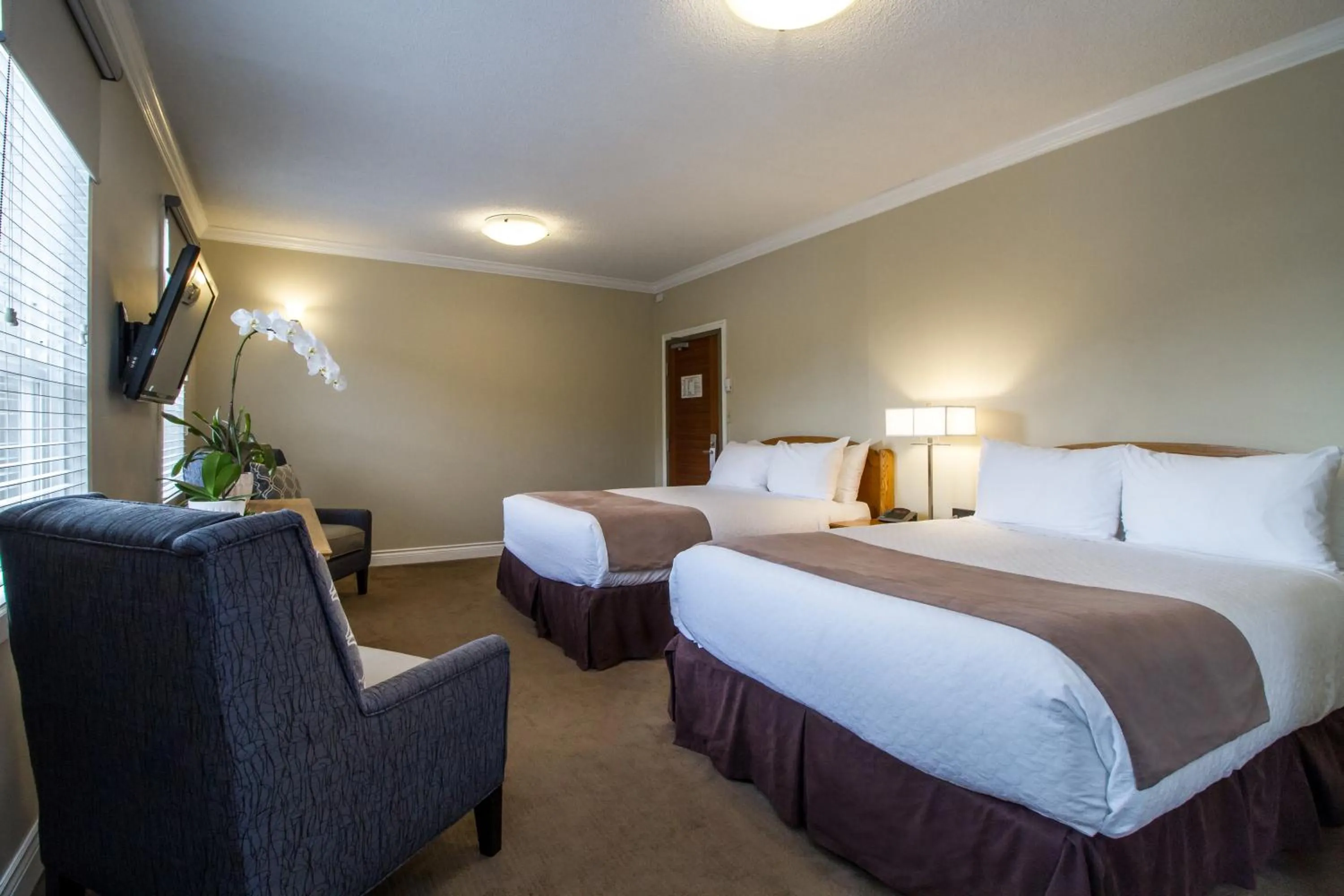 Bed in Regent Hotel Revelstoke