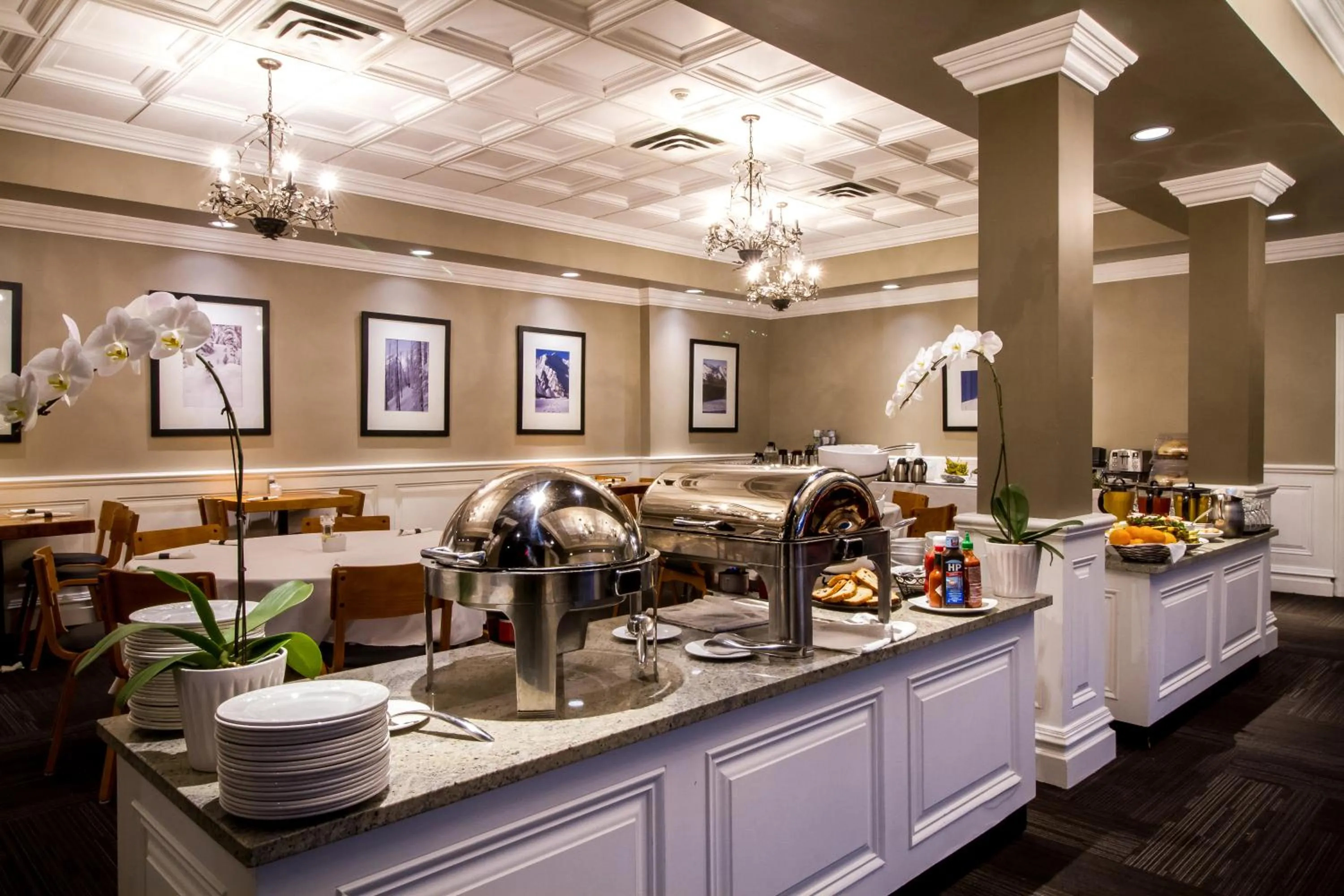 Restaurant/places to eat in Regent Hotel Revelstoke