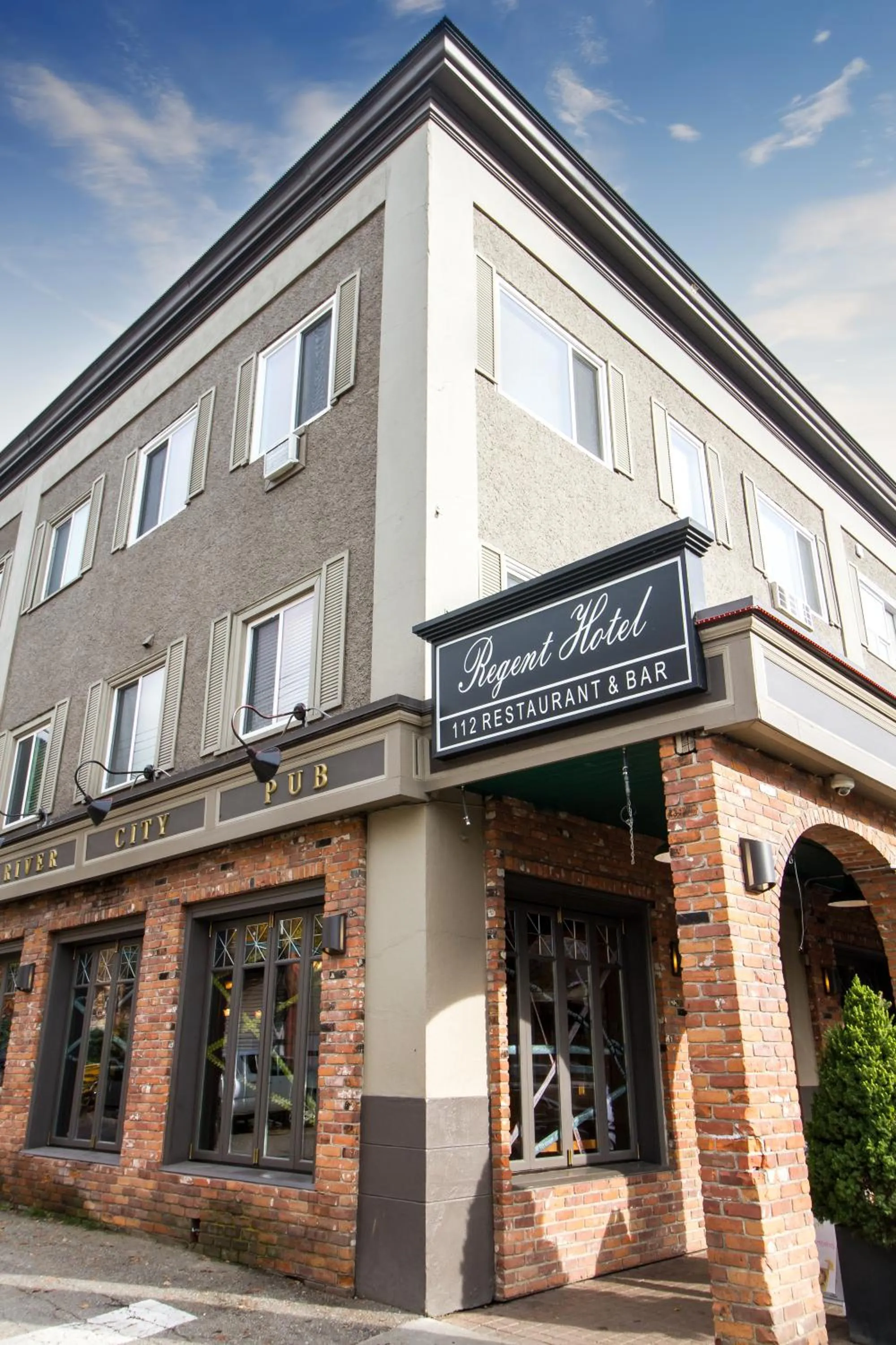 Property building in Regent Hotel Revelstoke