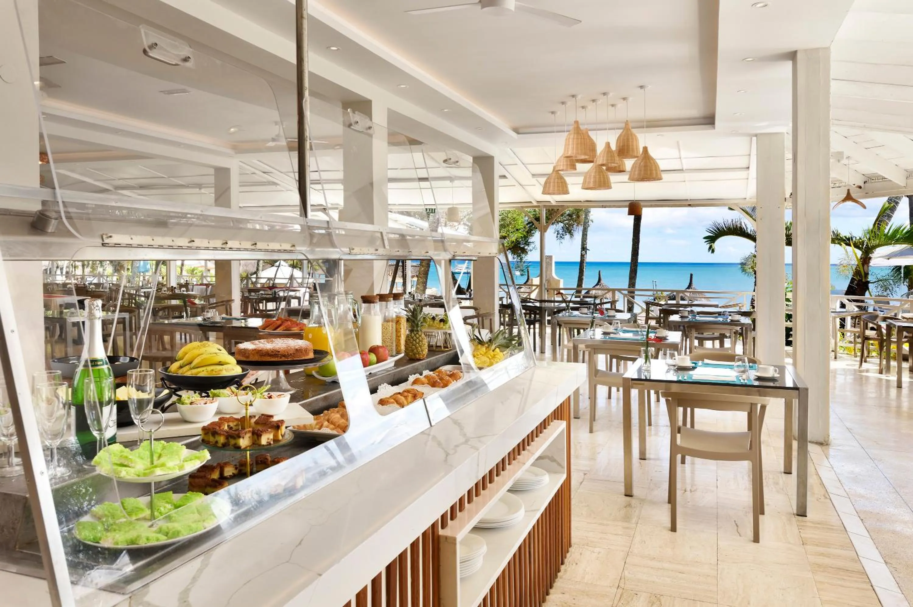 Buffet breakfast in Coral Azur Beach Resort Mont Choisy