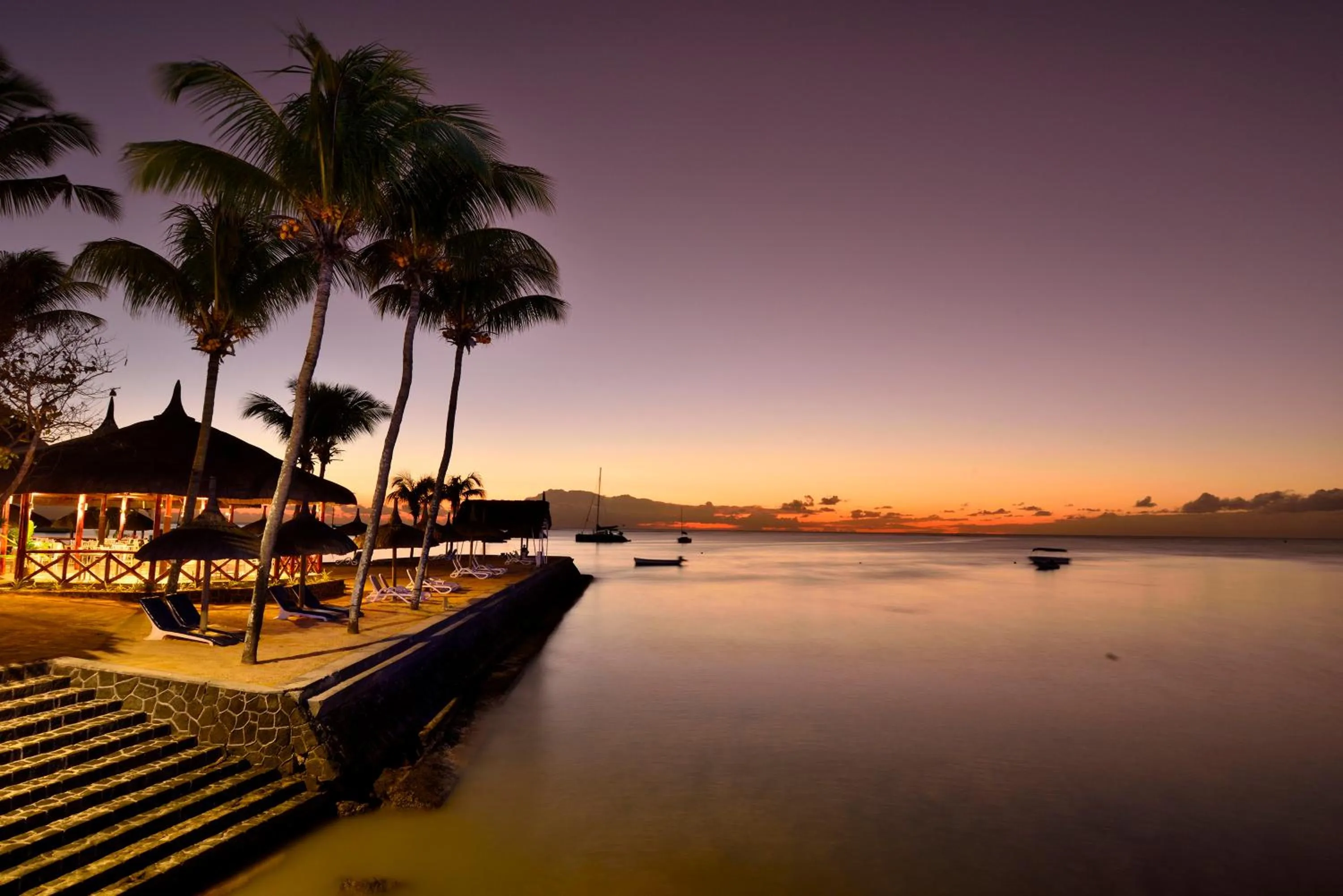 Sunset in Coral Azur Beach Resort Mont Choisy