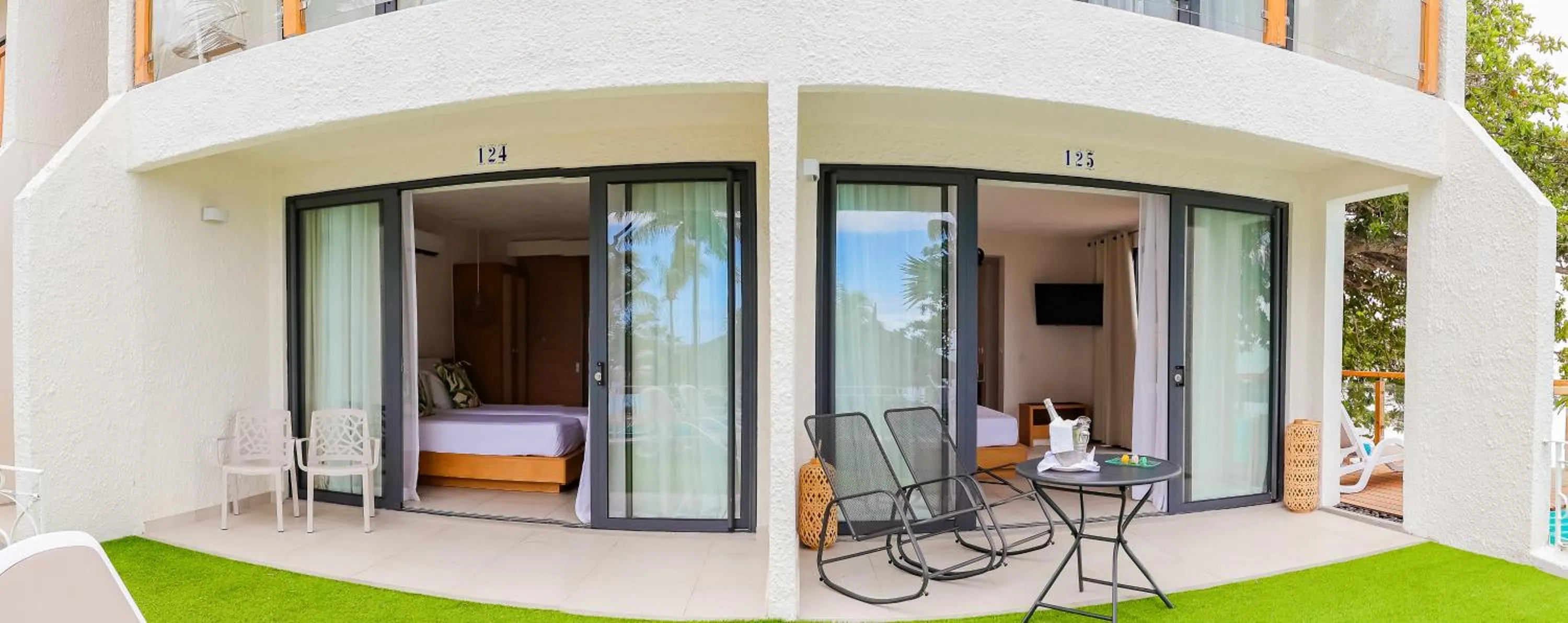 Patio in Coral Azur Beach Resort Mont Choisy