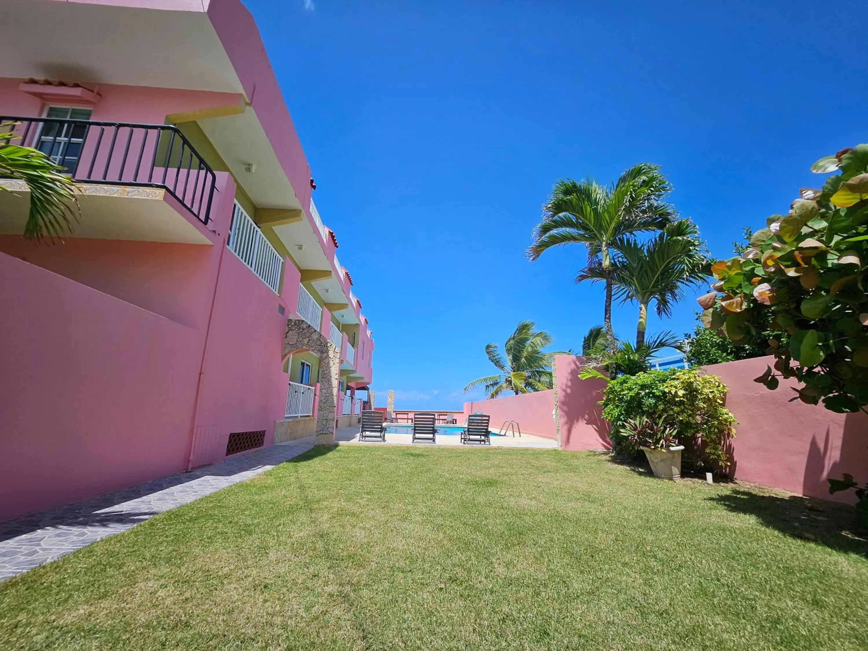 Selva Boutique Hotel - Luquillo Oceanfront Retreat - Adults Only