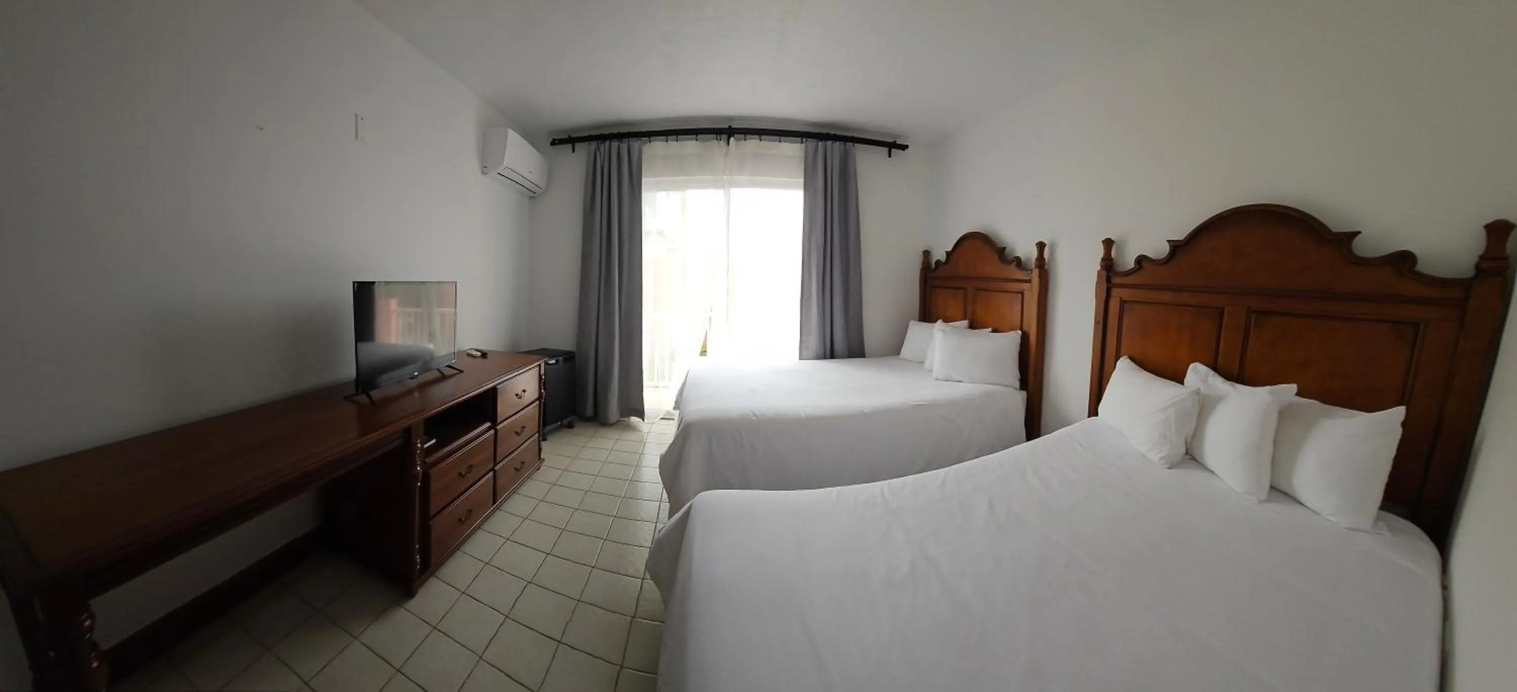 Bed in Selva Boutique Hotel - Luquillo Oceanfront Retreat - Adults Only