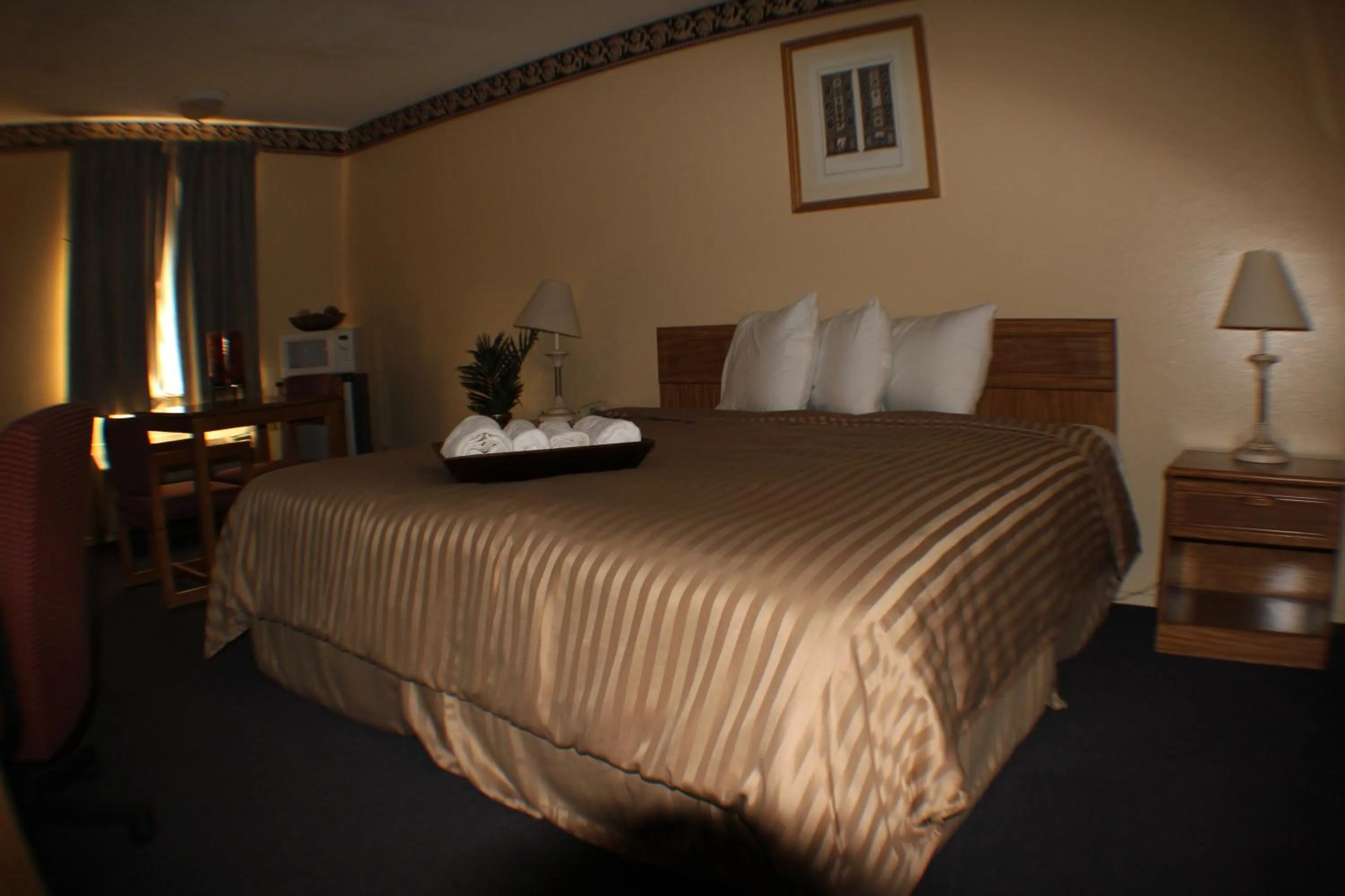 Bed in Value Inn & Suites - Harlingen