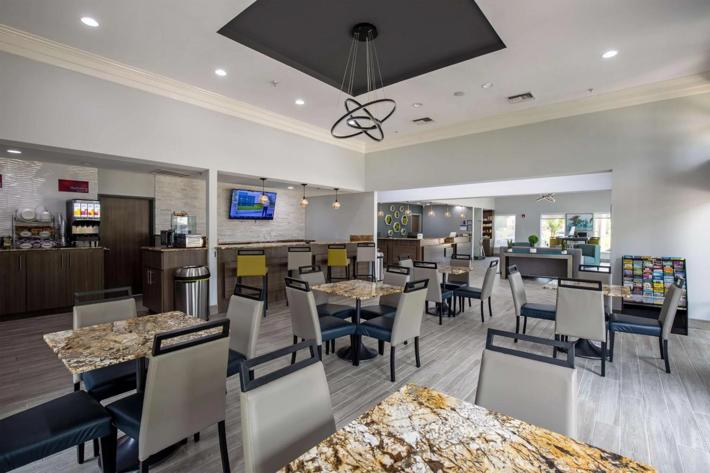 Breakfast in Best Western Plus Lafayette Vermilion River Inn & Suites