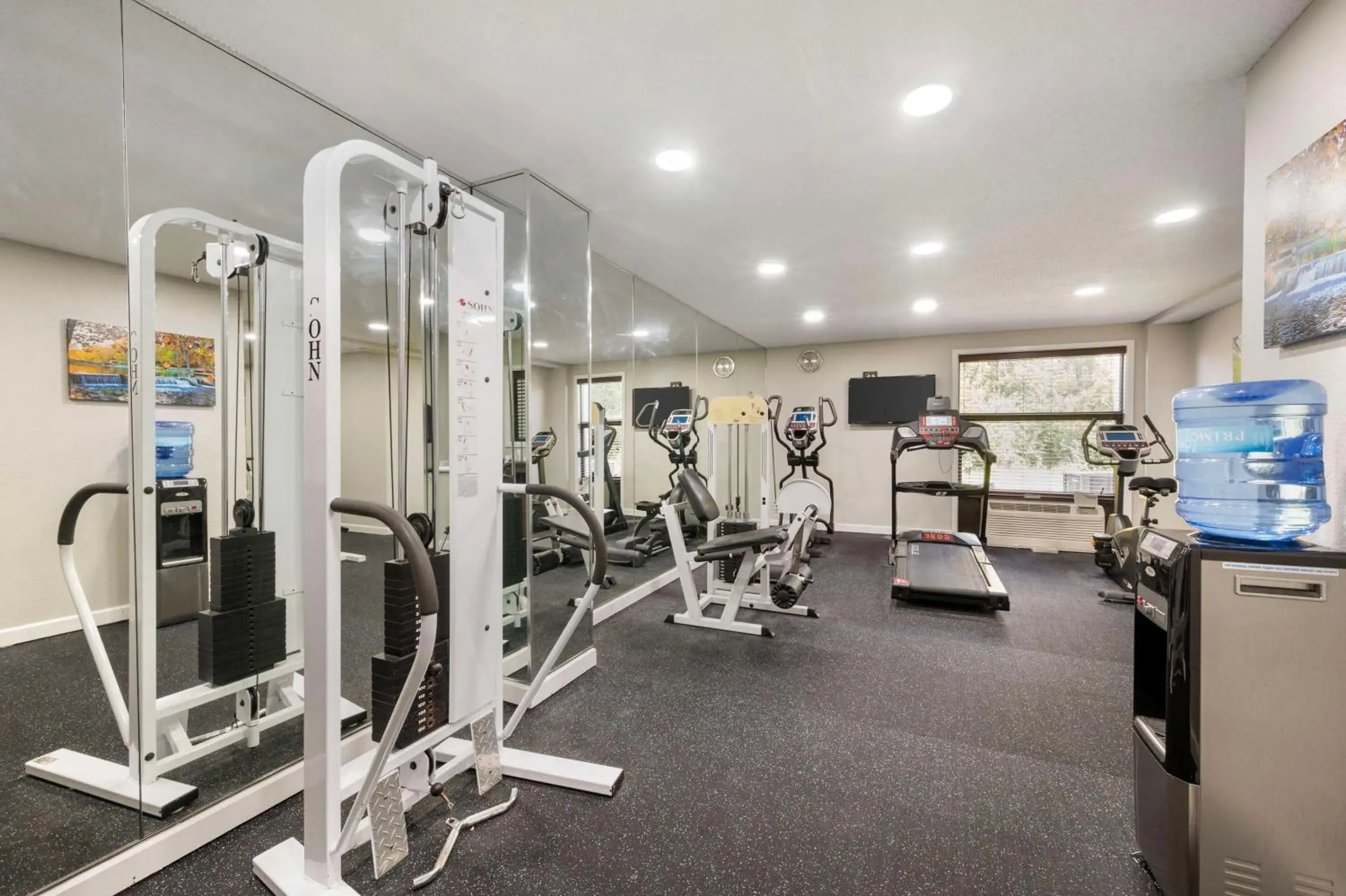 Fitness centre/facilities in Best Western Plus Anderson Fitness centre/facilities in Best Western Plus Anderson
