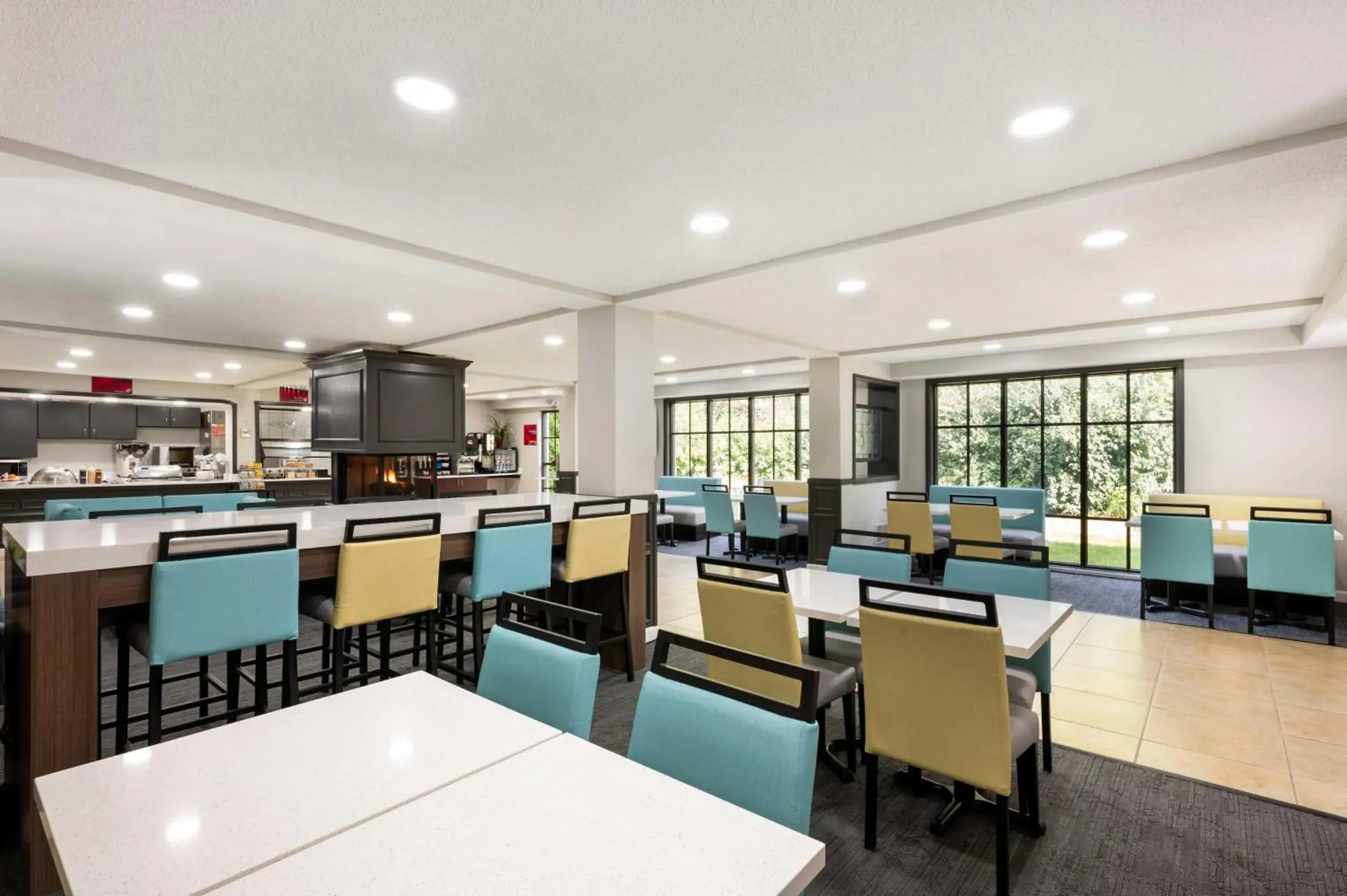 Breakfast in Best Western Plus Anderson Breakfast in Best Western Plus Anderson